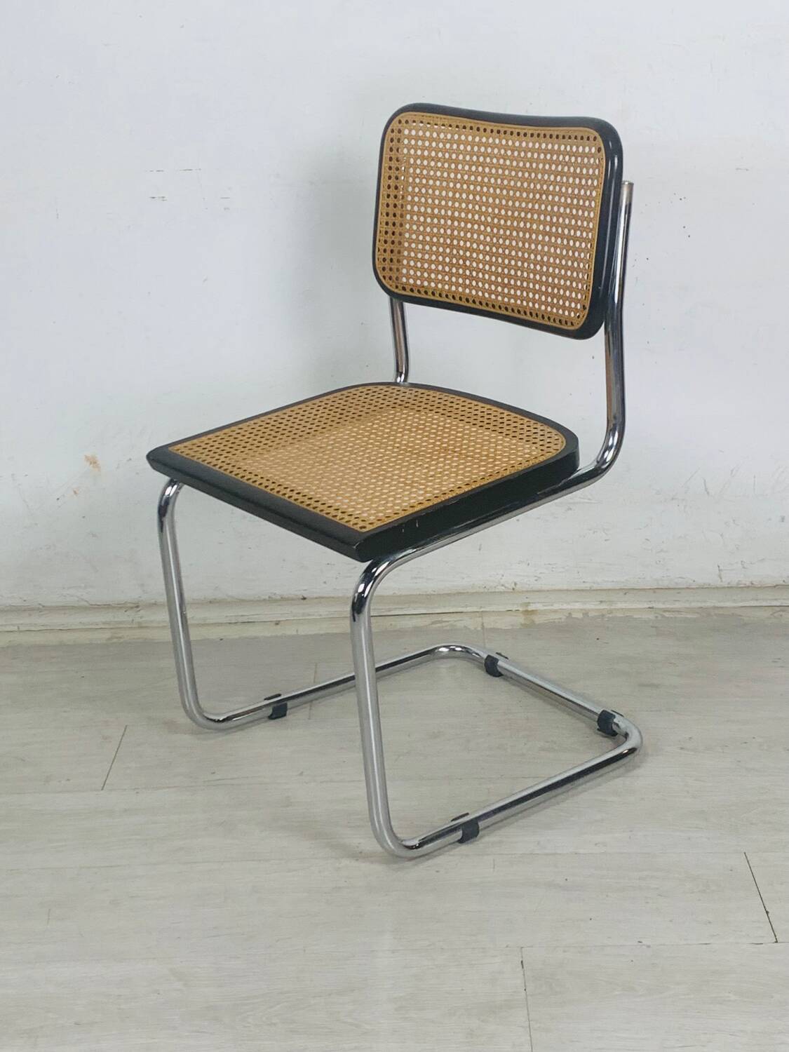 Cesca b32 chair by Marcel Breuer