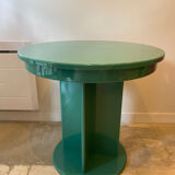 Lacquered round table
