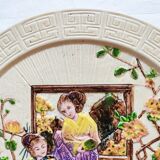 Plat décor Geishas faïence anglaise Bretby