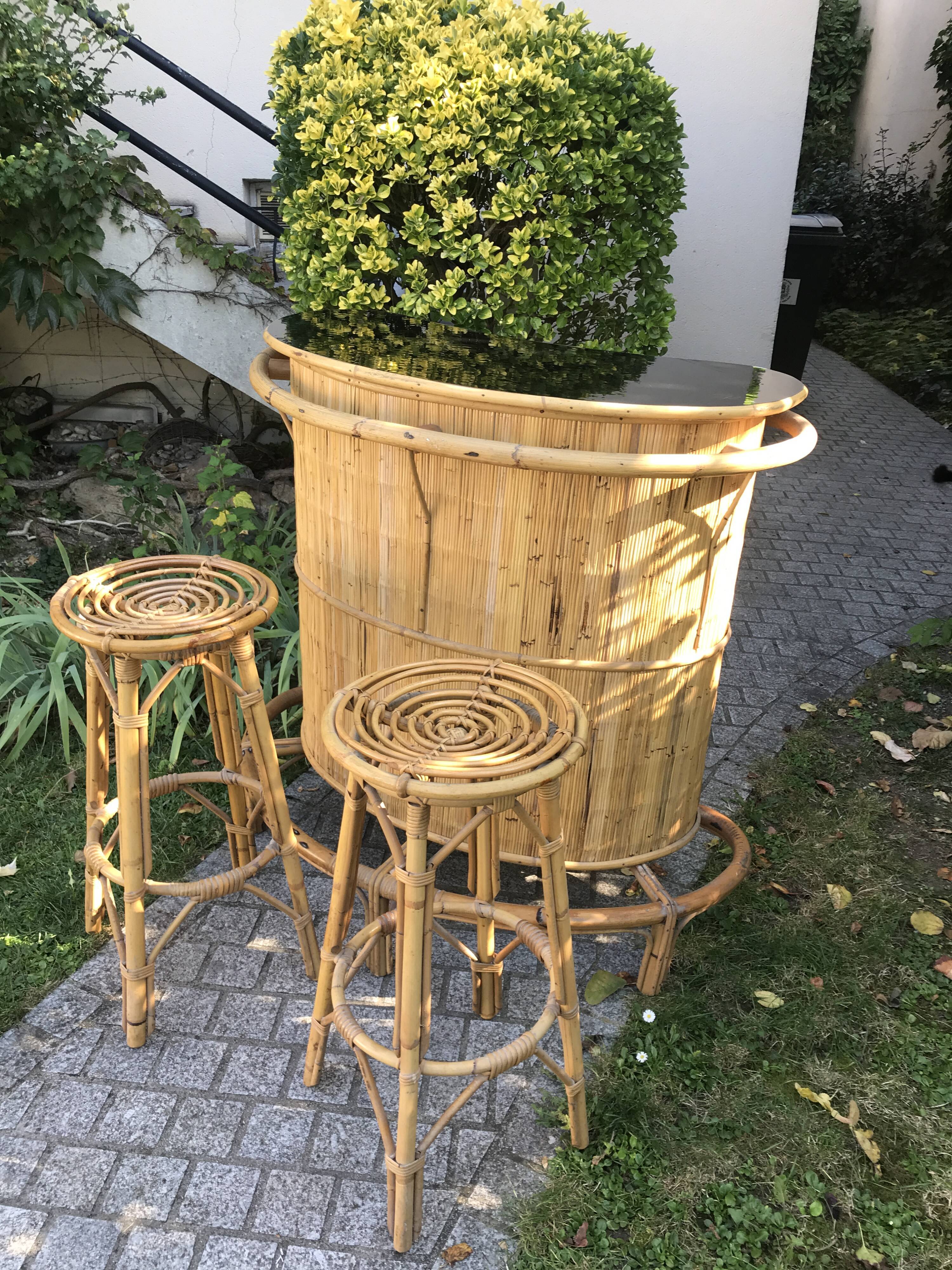 Rattan and bamboo bar & his 2 stools vintage 1950