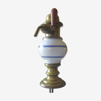 Porcelain beer pump