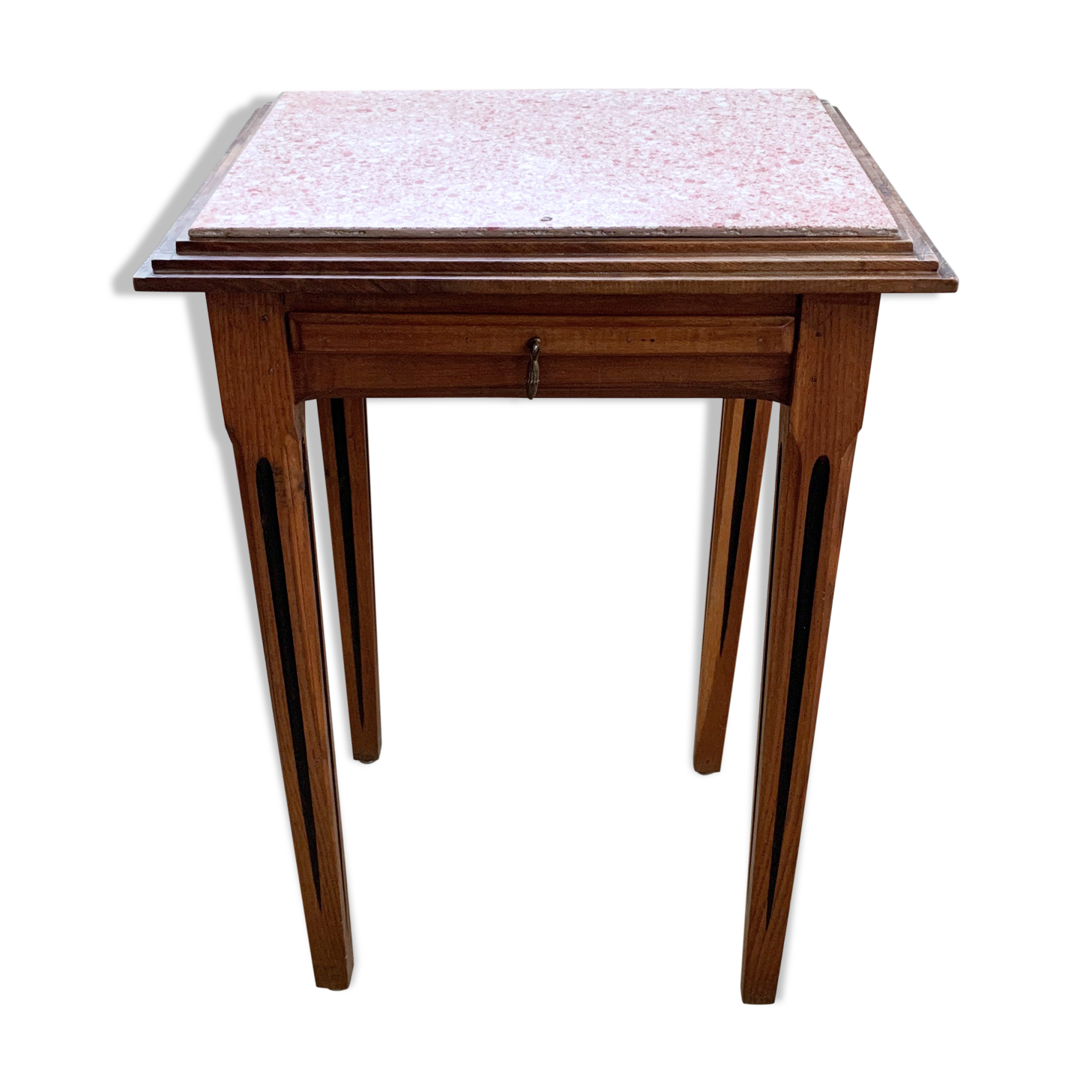 Table log with pink art deco marble