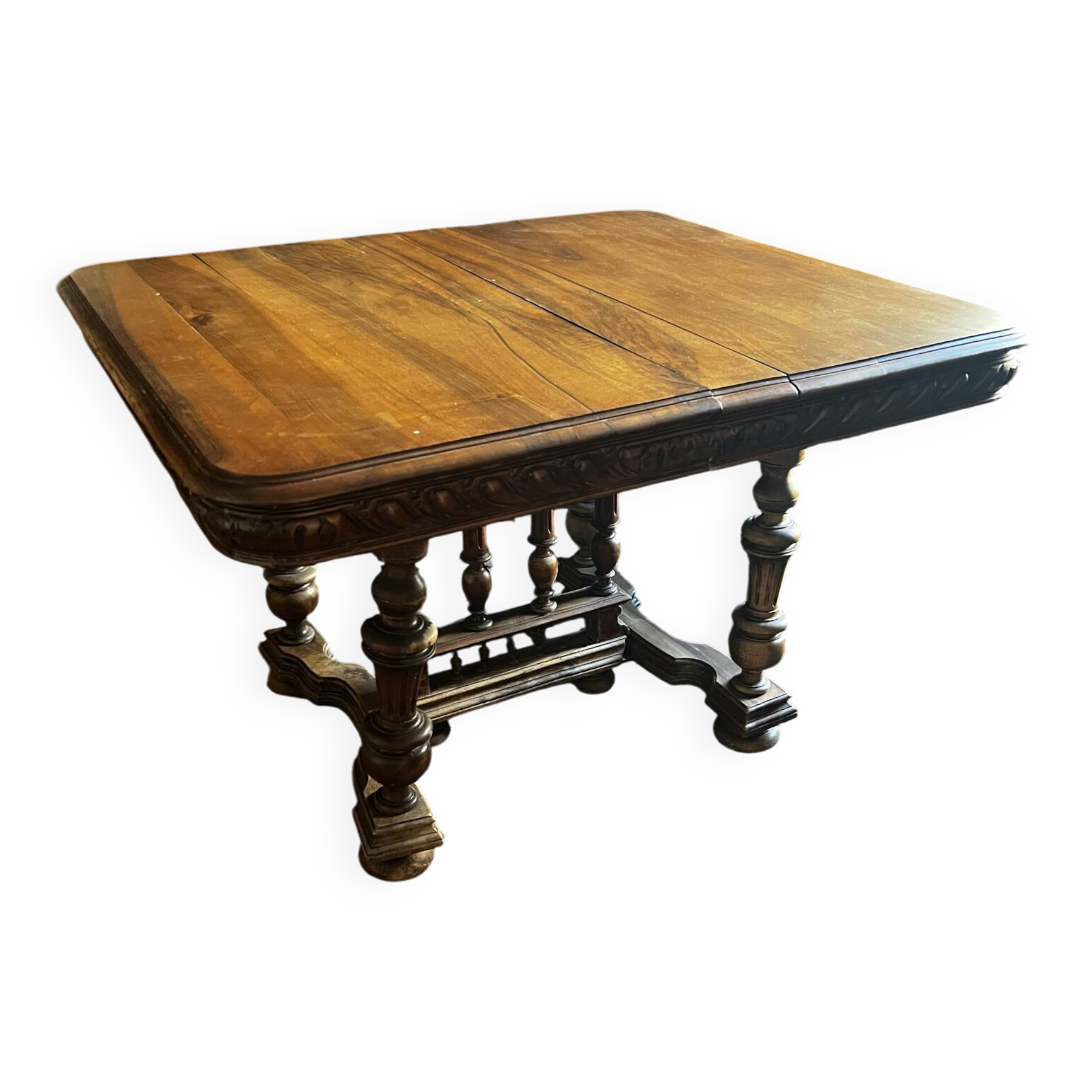 Table extensible Henri II en noyer massif