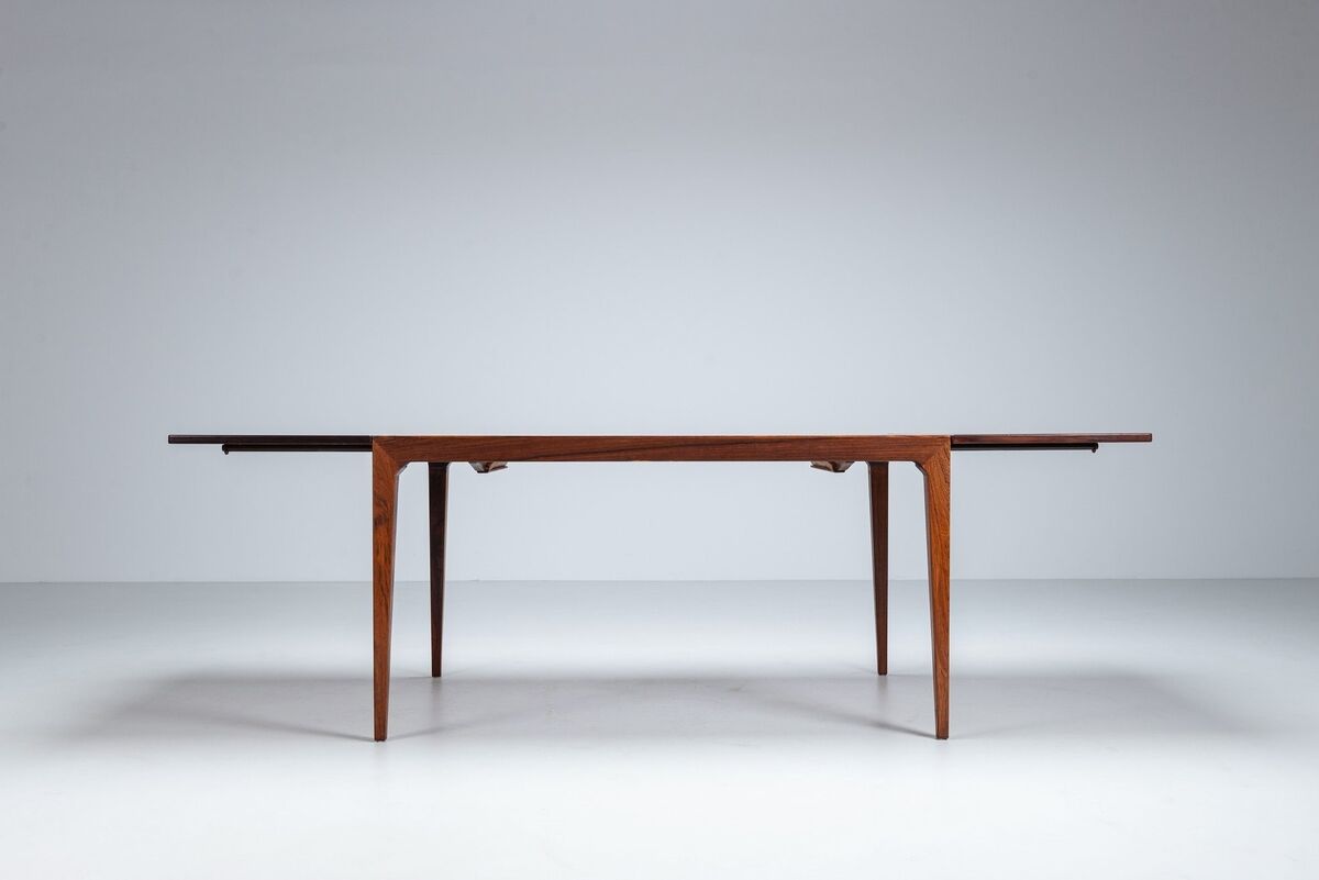 Kai Winding dining table in rosewood Poul Hundevad Denmark 1960