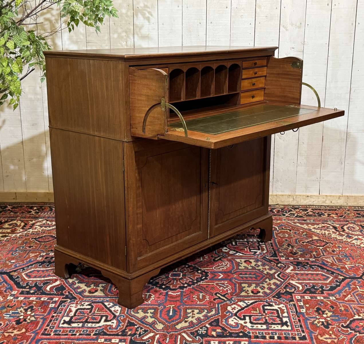 Commode secrétaire anglaise 19ème en acajou