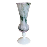 Vase sur pied en opaline et verre soufflé vintage 30 cm