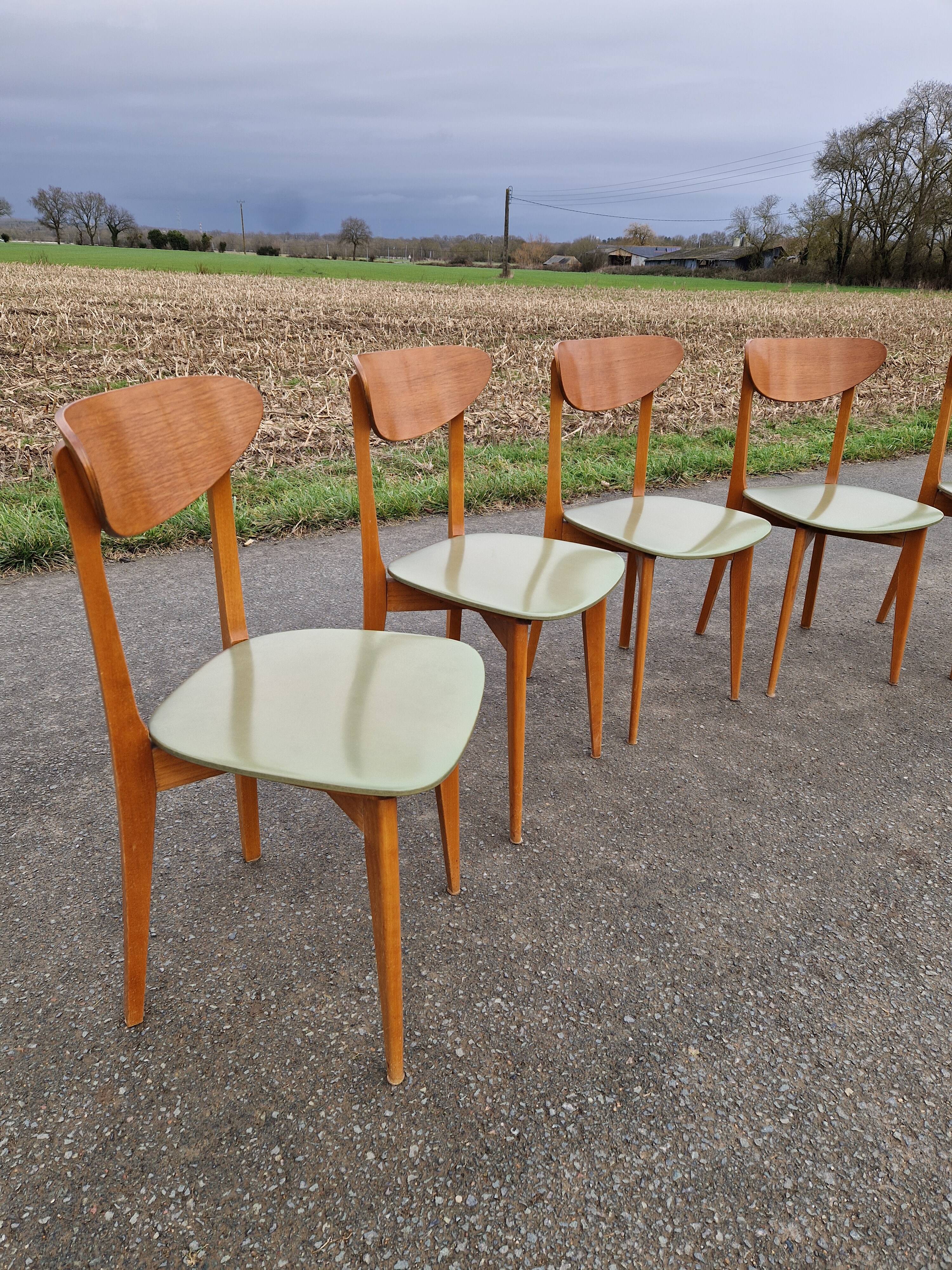 Set of 5 vintage Scandinavian style chairs