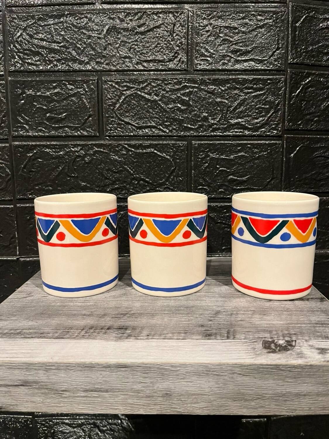 3 vintage Mobil cups