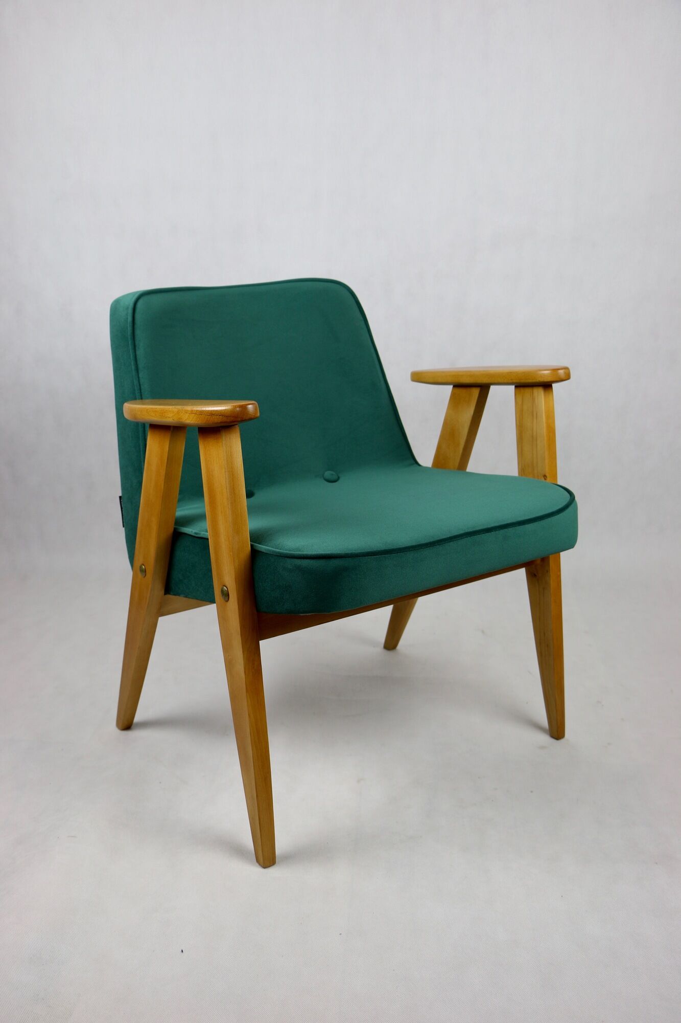366 Lounge Chair in Green Velvet by Józef Chierowski, 1970s