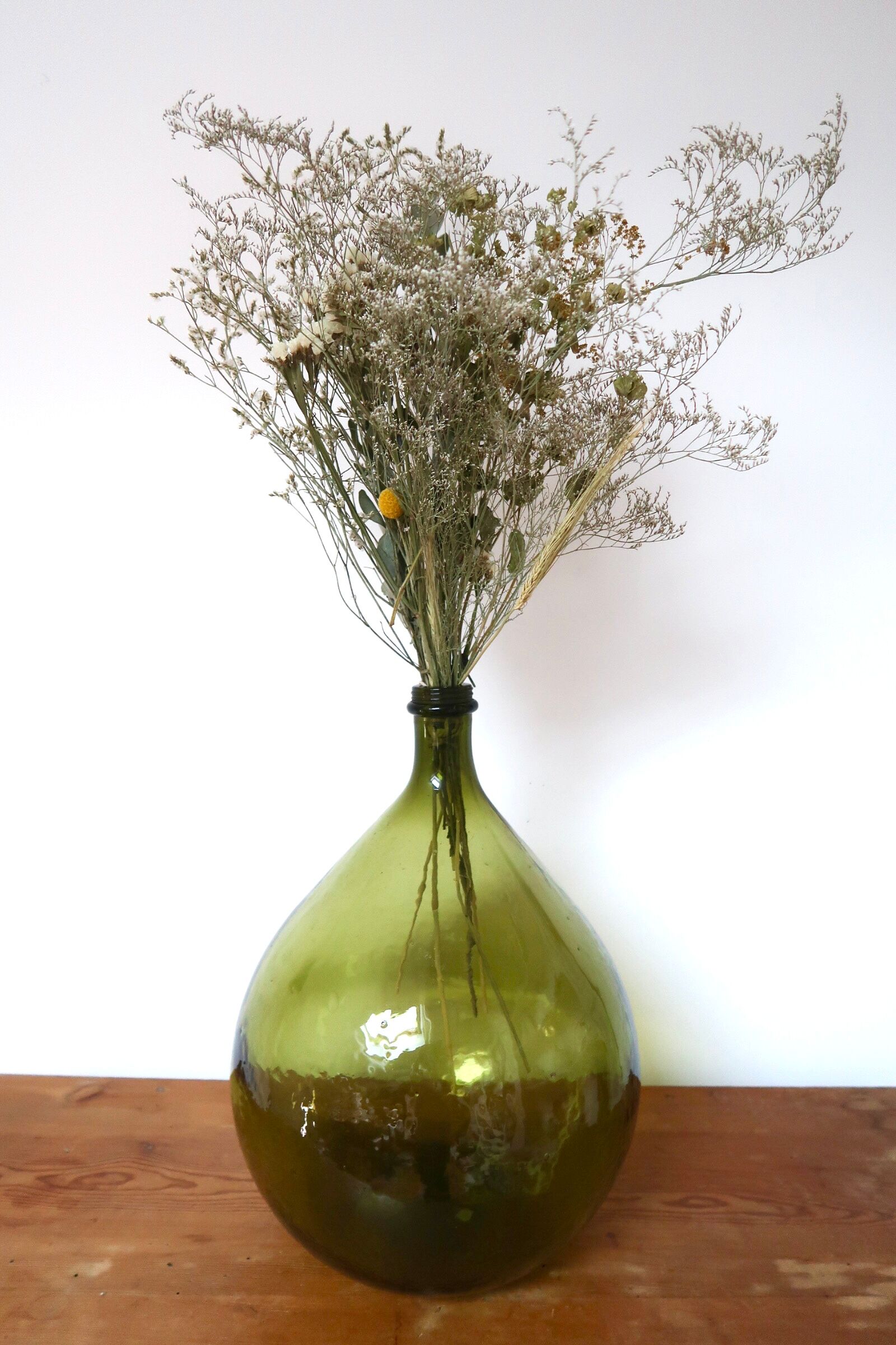 15-litre green demijohn