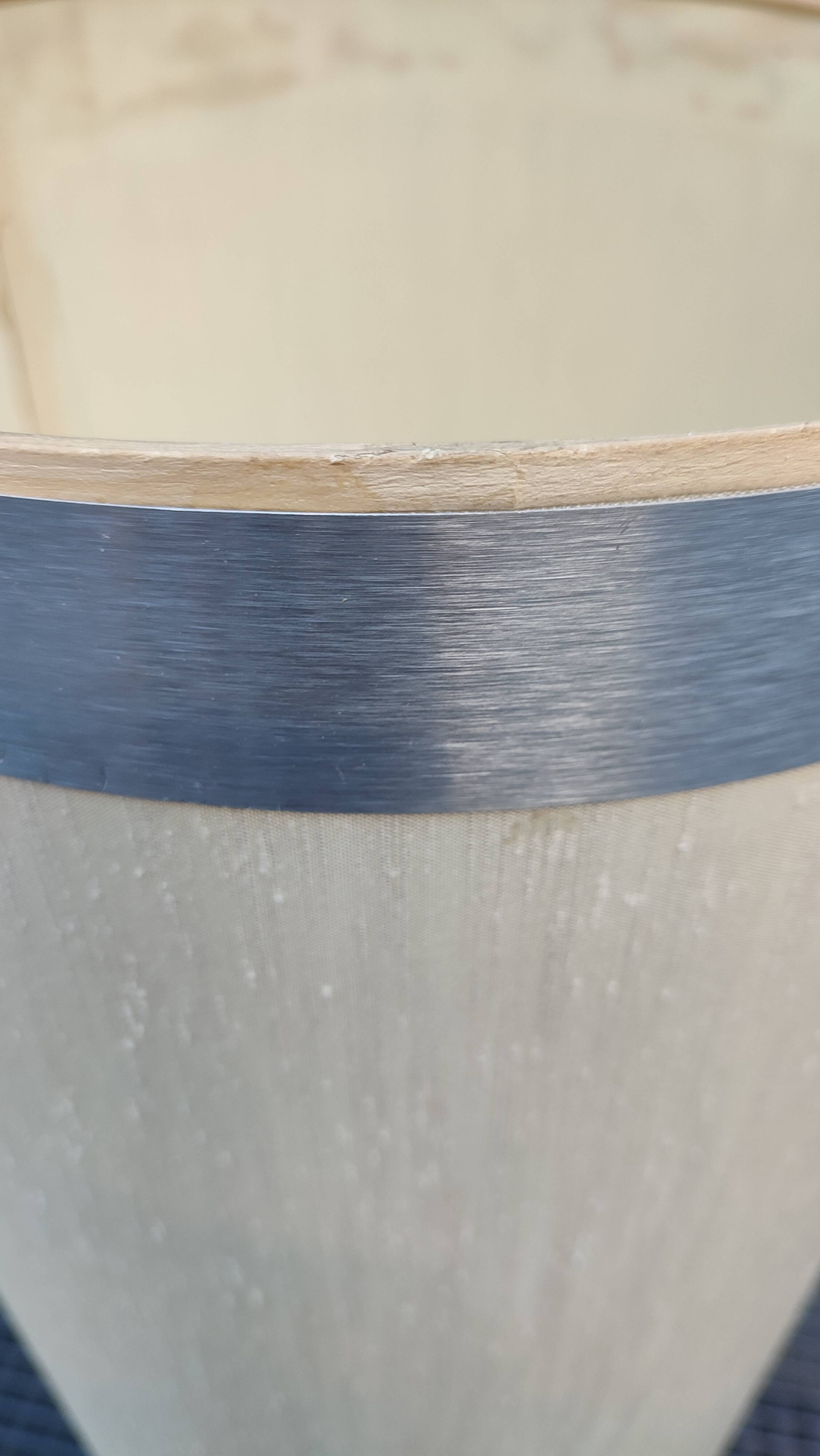 Lampe de parquet cylindrique en aluminium