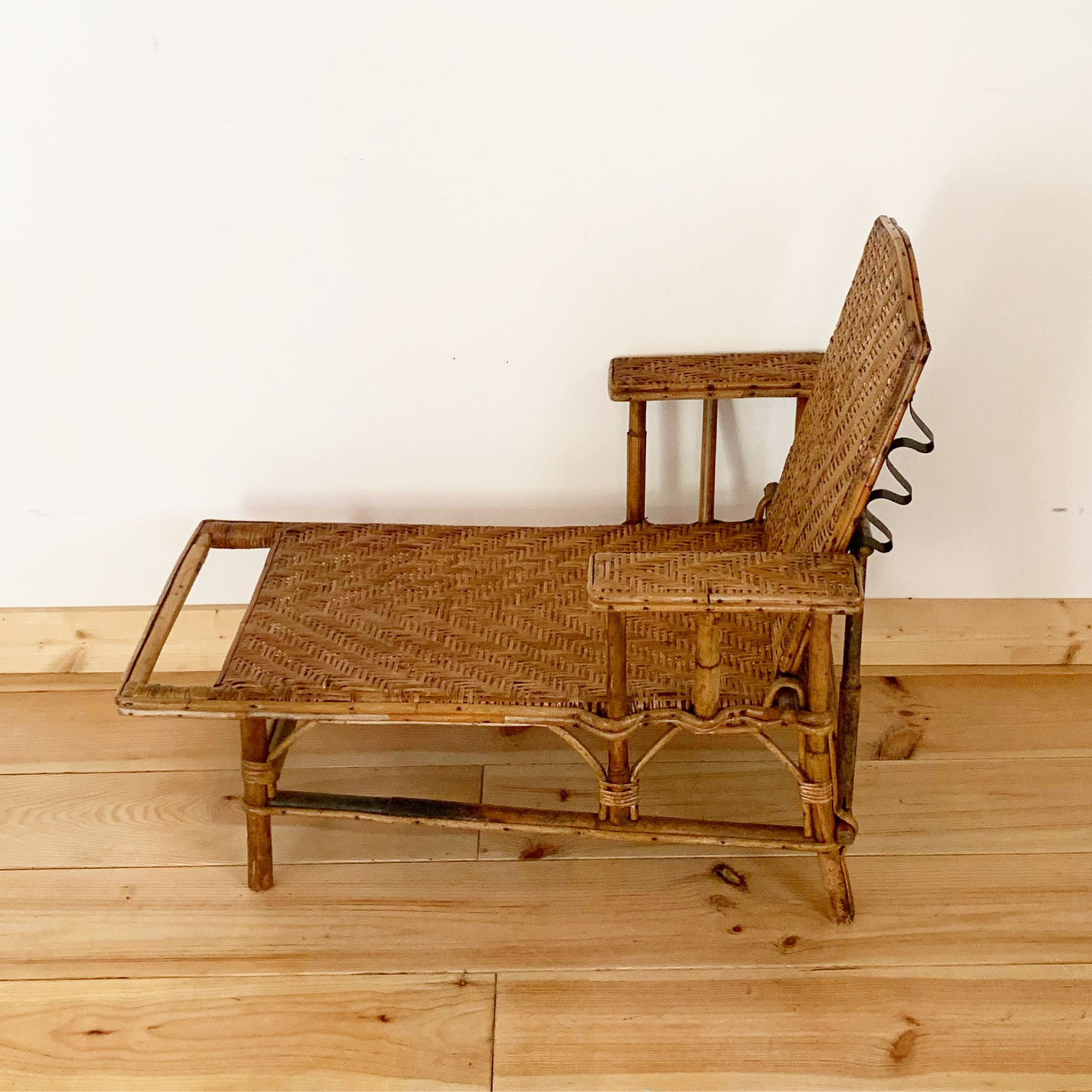 Chaise longue 1900 pour enfant