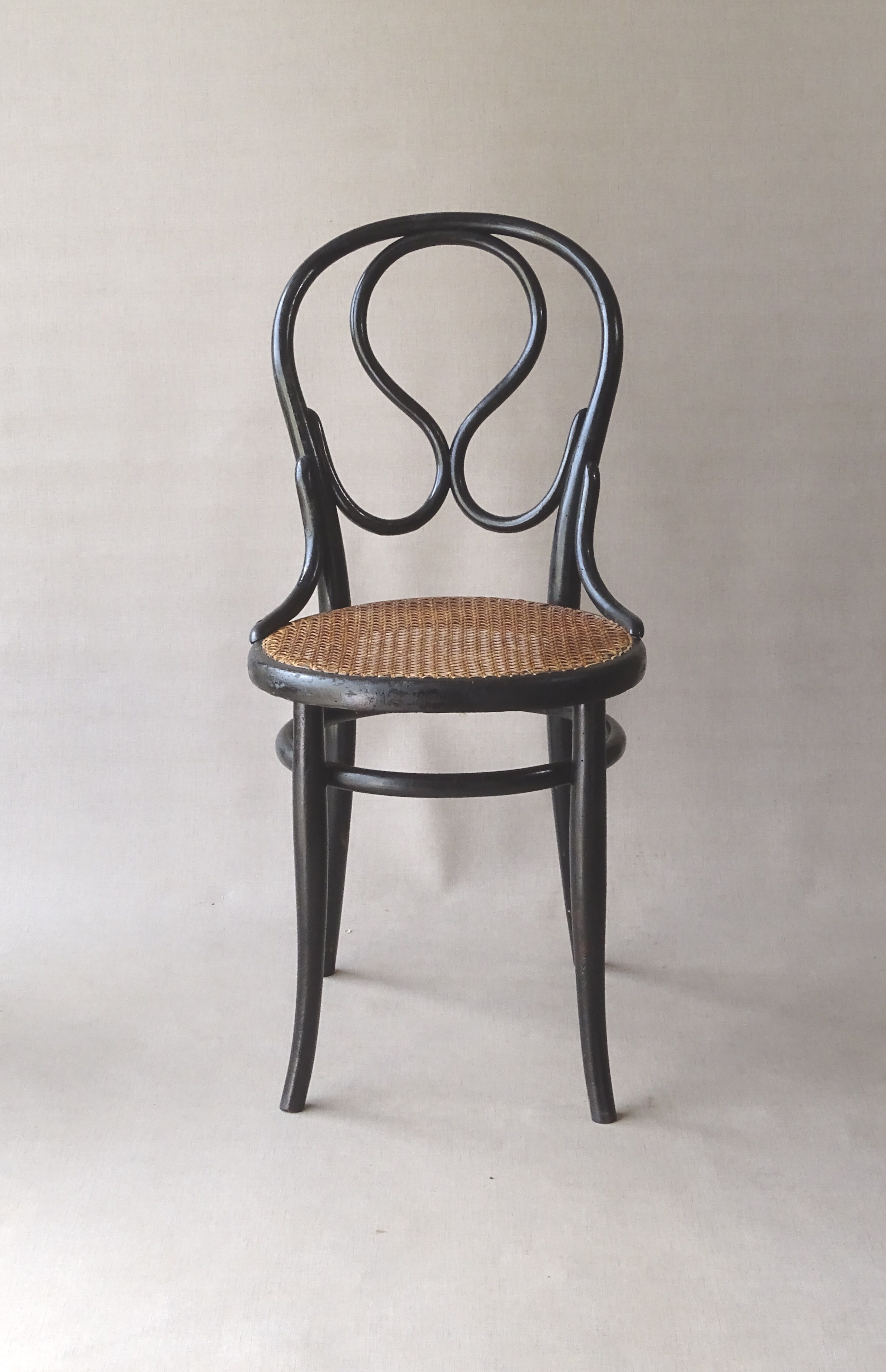 Fauuse pair of chairs n°20"omega" of thonet and lebrun, around 1880