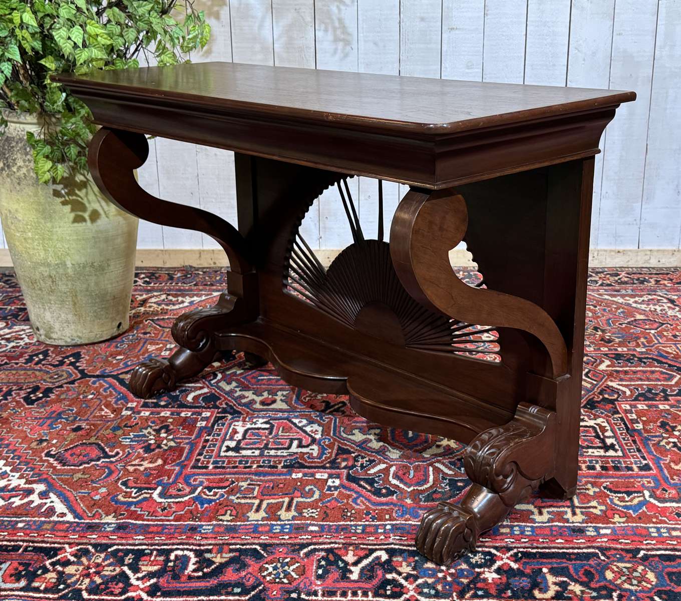 Louis Philippe console in teak from the 1950s - Indonesian craftsmanship.