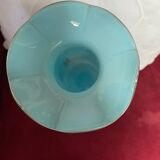 Vase bleu en opaline