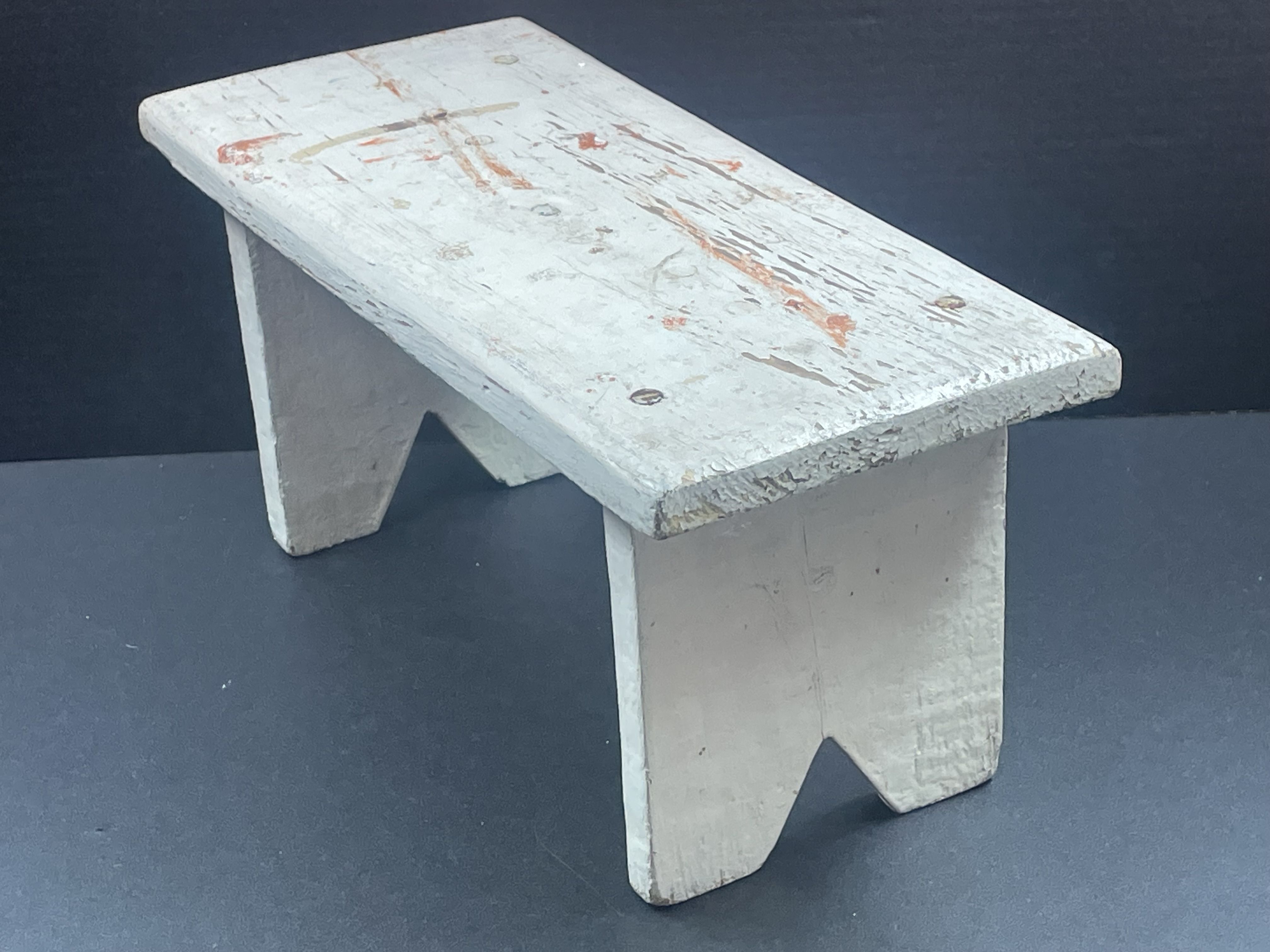 Small bench of lace maker of artisanal manufacture decoration year 70"