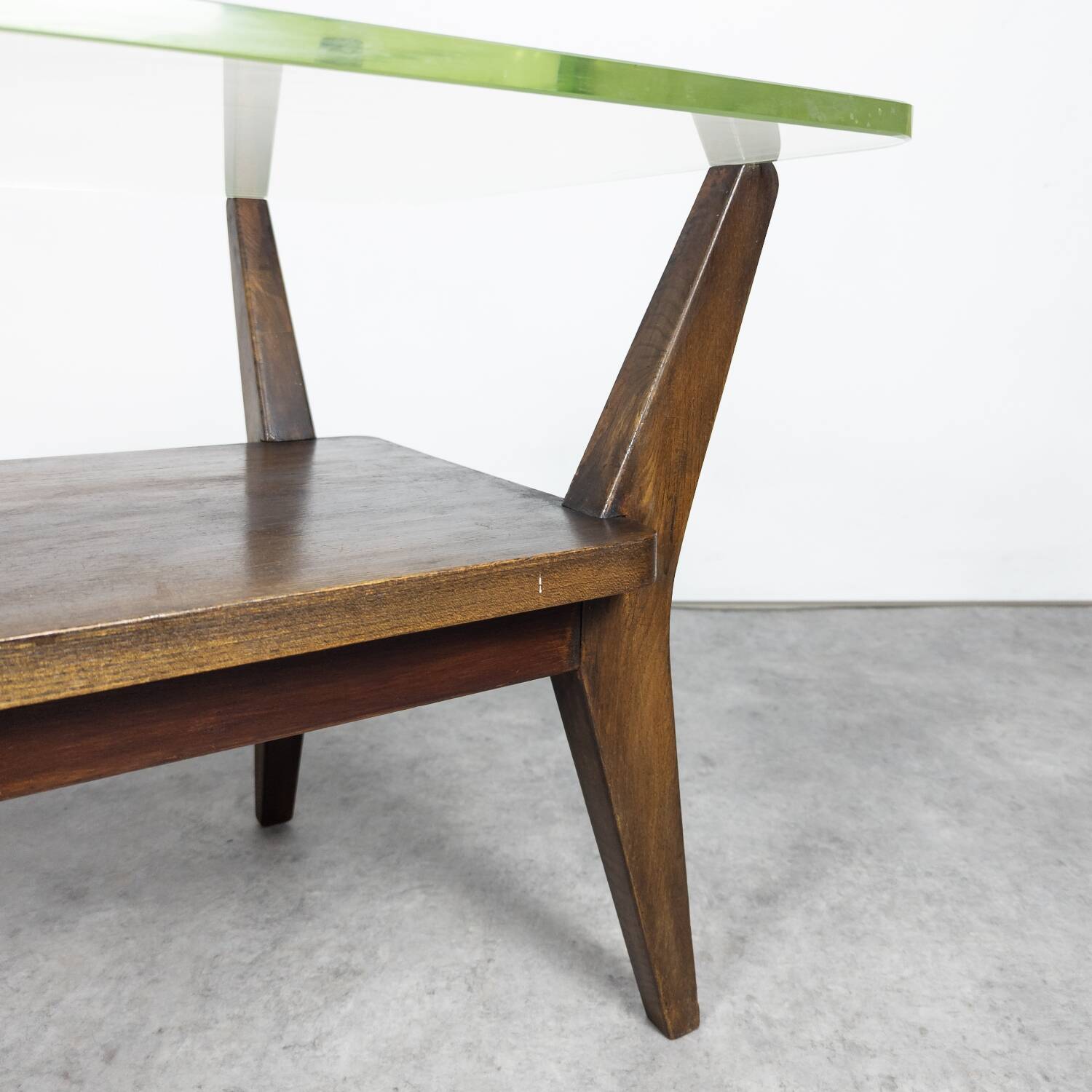 Table basse moderniste de Jan Vaněk pour Krásná Jizba