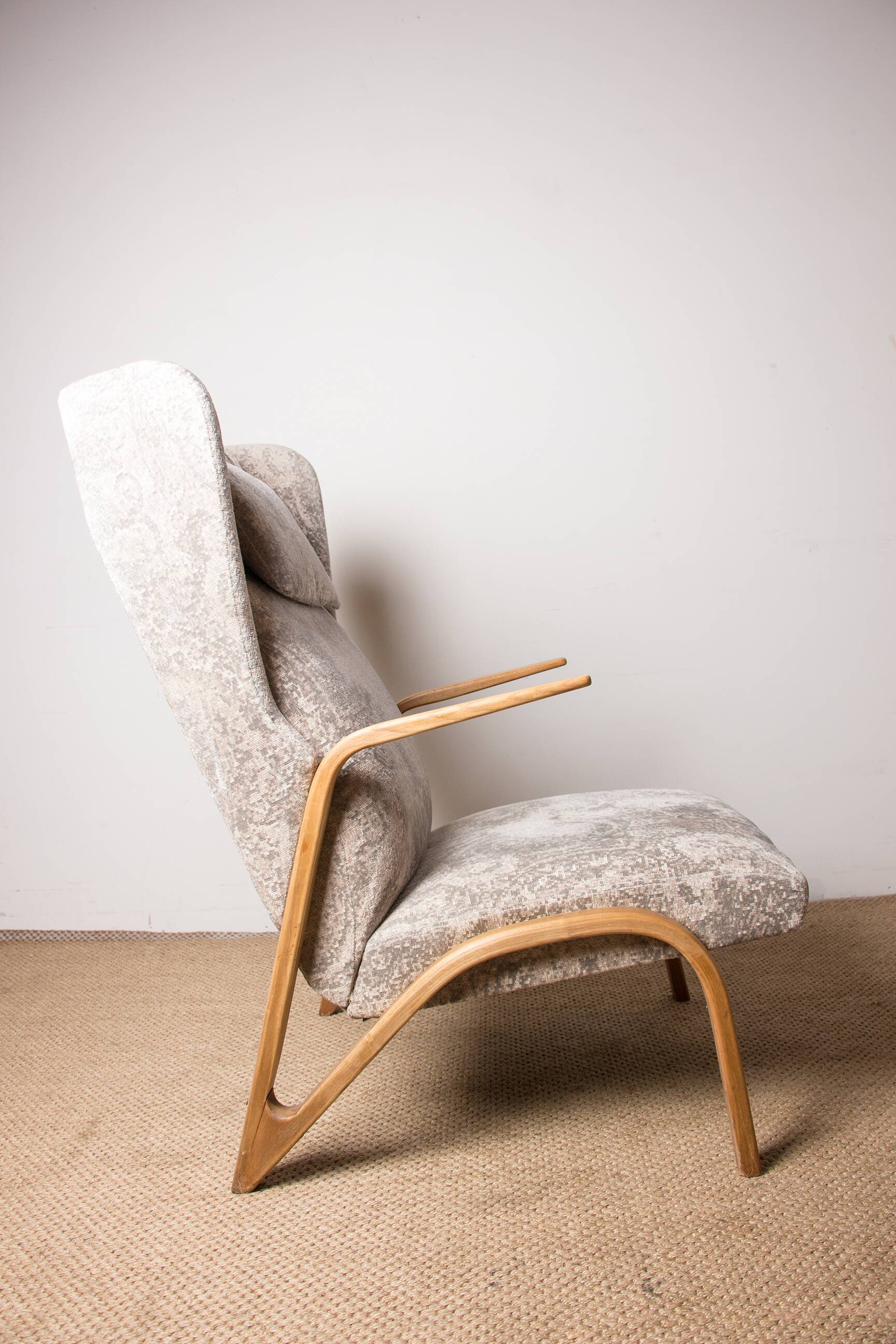 High armchair in curved beech and recent konkav fabric model by paul bode for federholz.