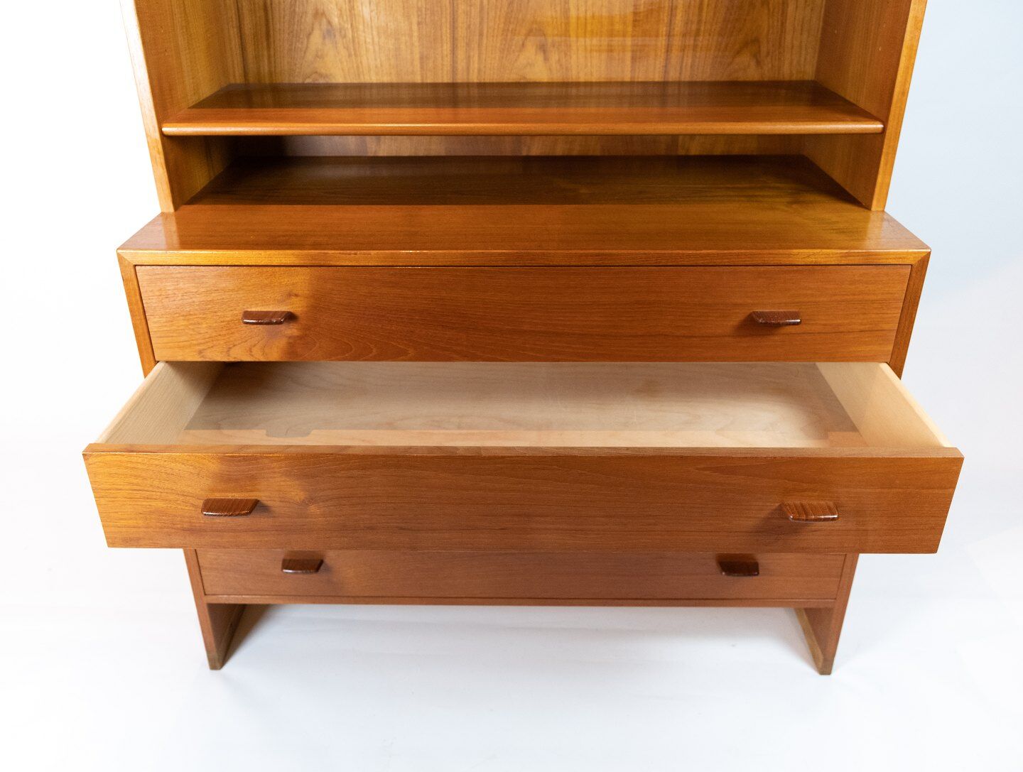 Bookcase by Hans J. Wegner from the 1960