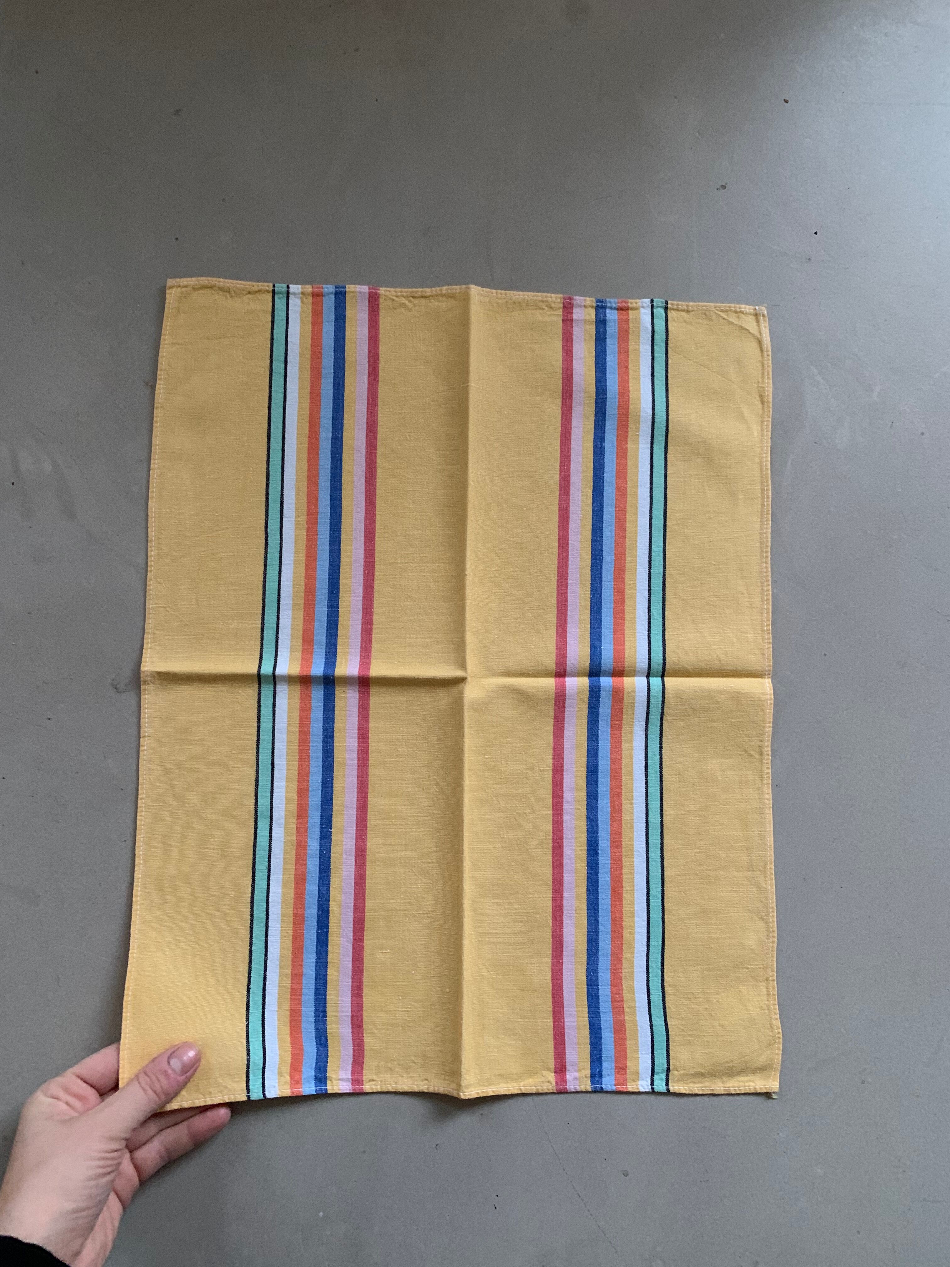 Set of 6 vintage napkins