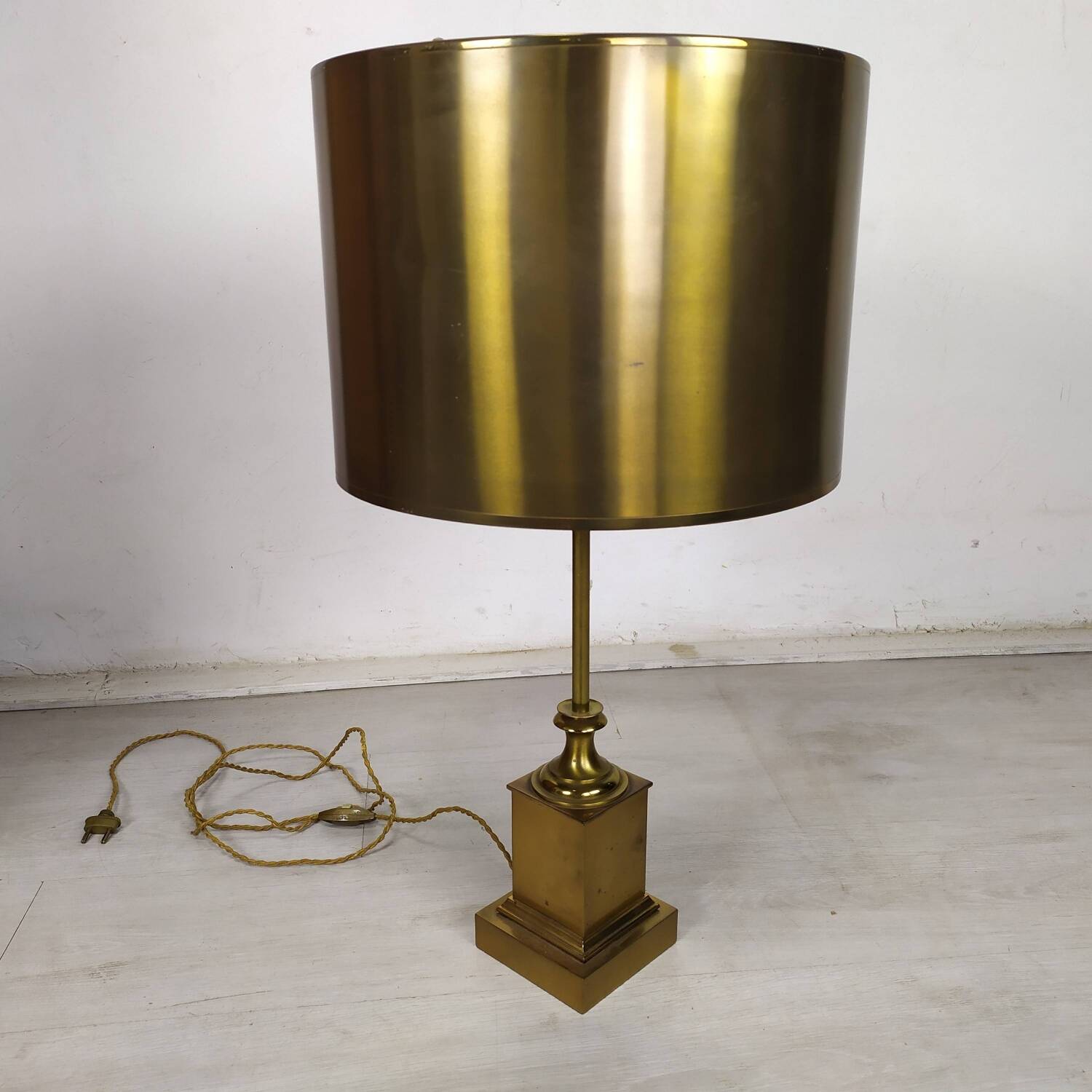 Gilded bronze lamp from Maison Charles