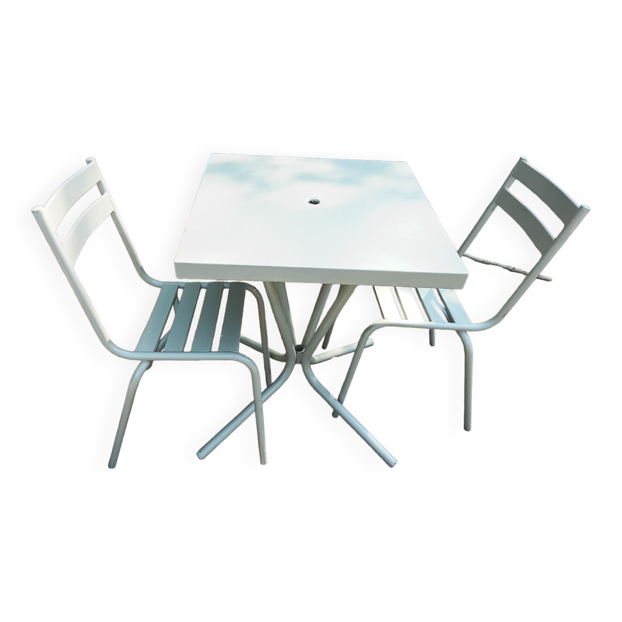 Green bistro ensemble