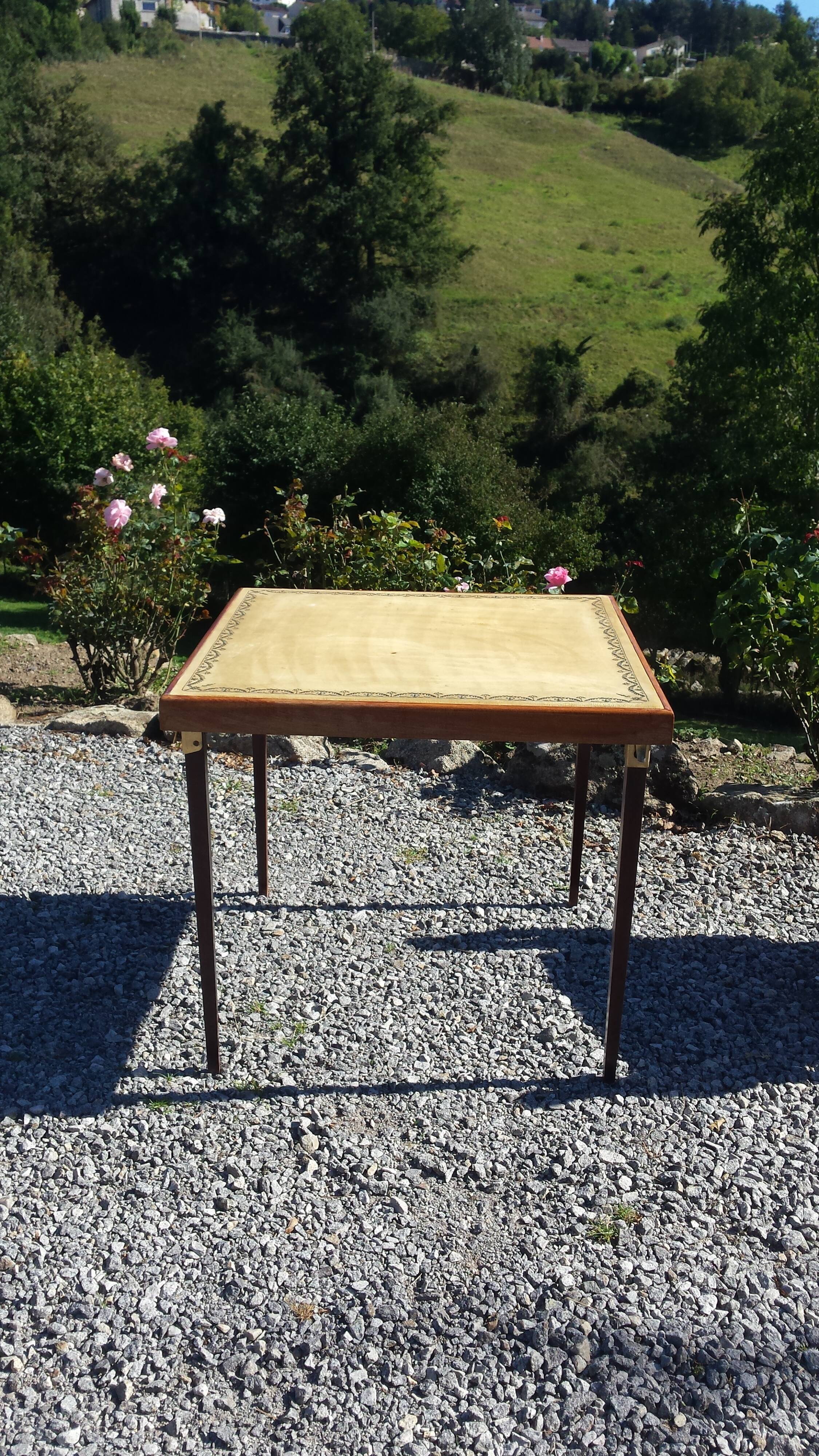 Game table, bridge table