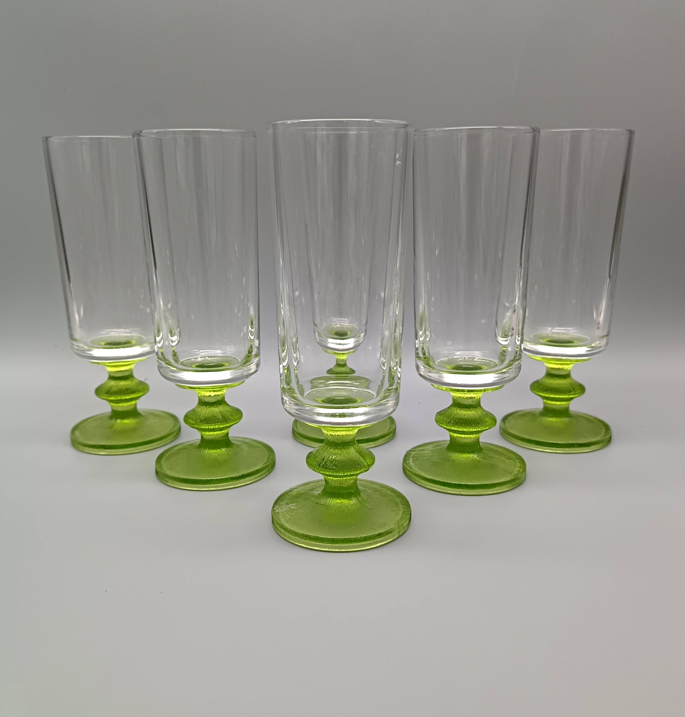 6 vintage champagne flutes with textured apple green base vemam italy