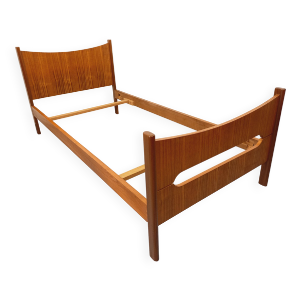 Lit simple vintage style scandinave en teck des années 60