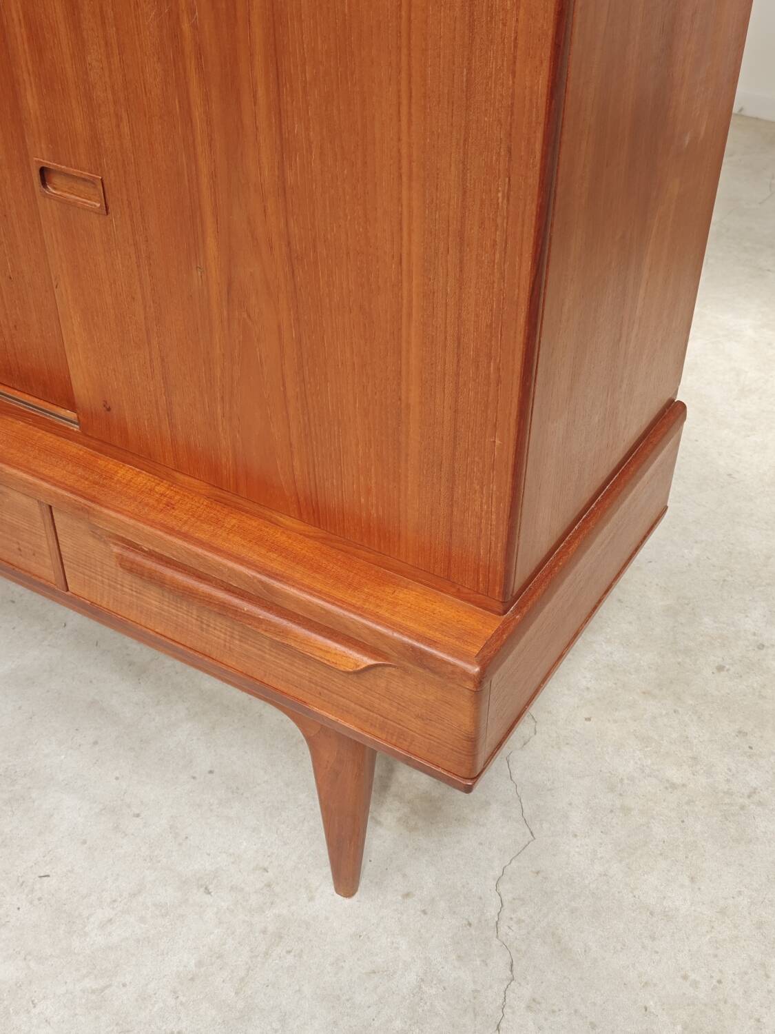 High enfilade by Johannes Andersen by Bordum & Nielsen, Samcom teak