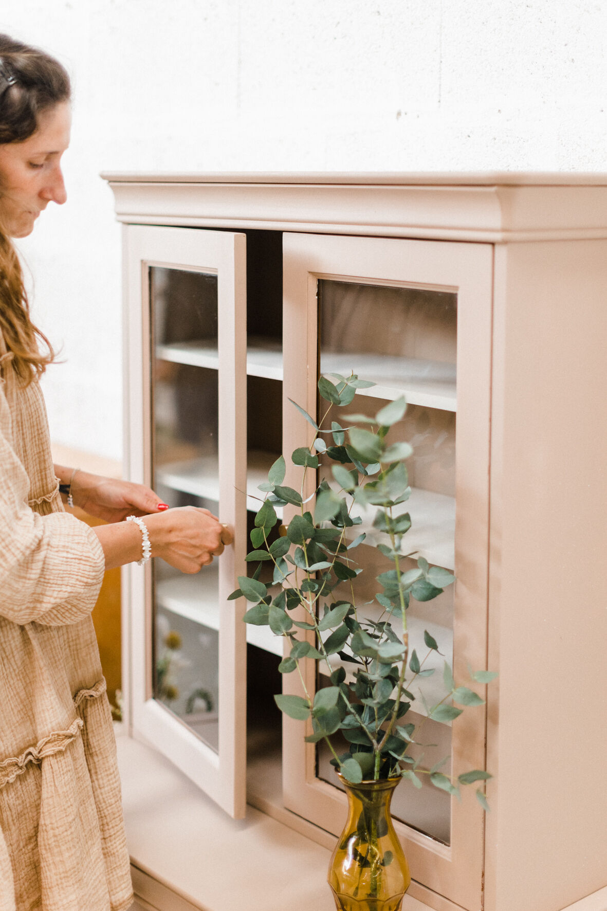Furniture type Showcase 2 doors / 3 drawers – Hemp "Arum"