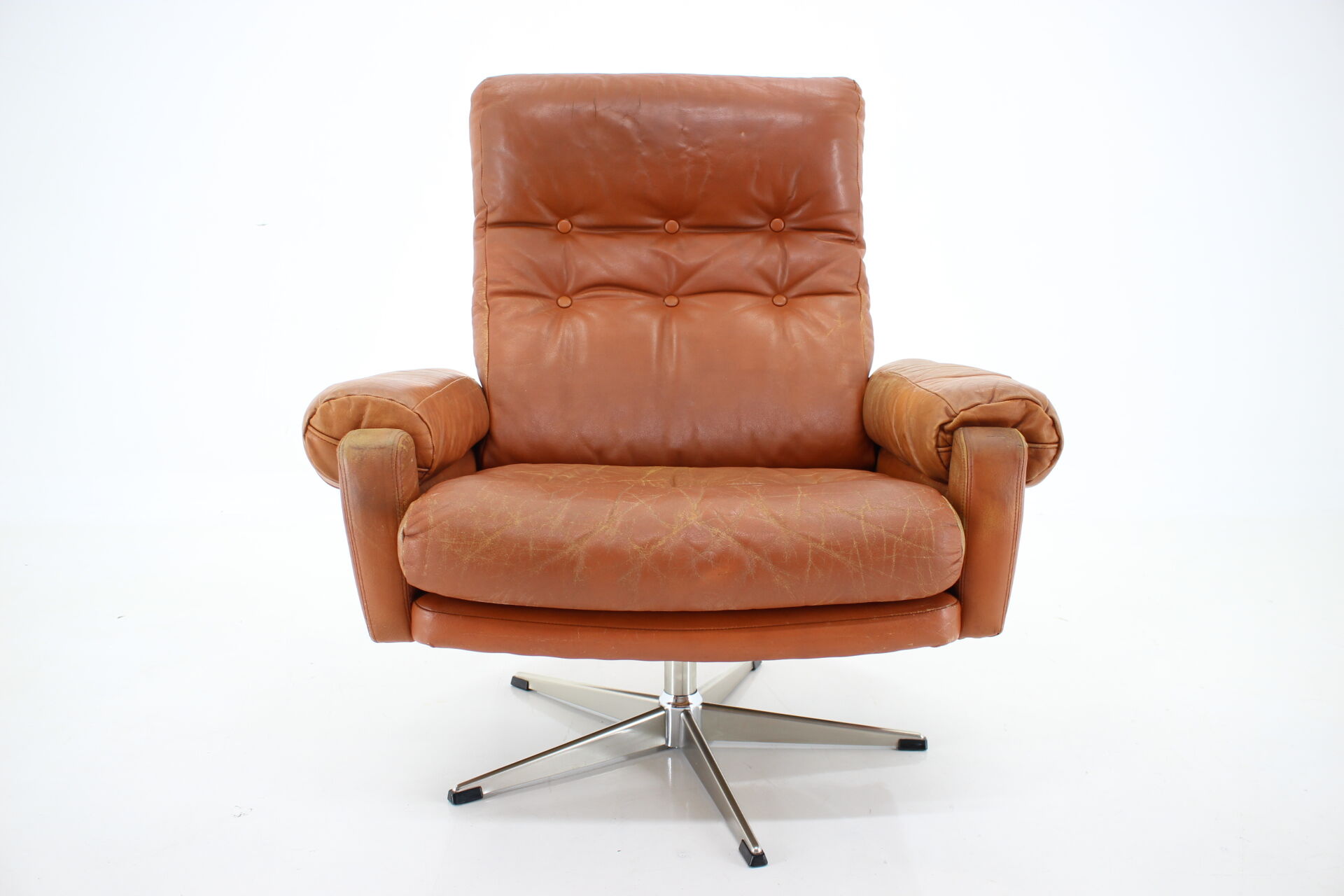 1970s leather swivel armchair by Nili Stoppmobler, Denmark