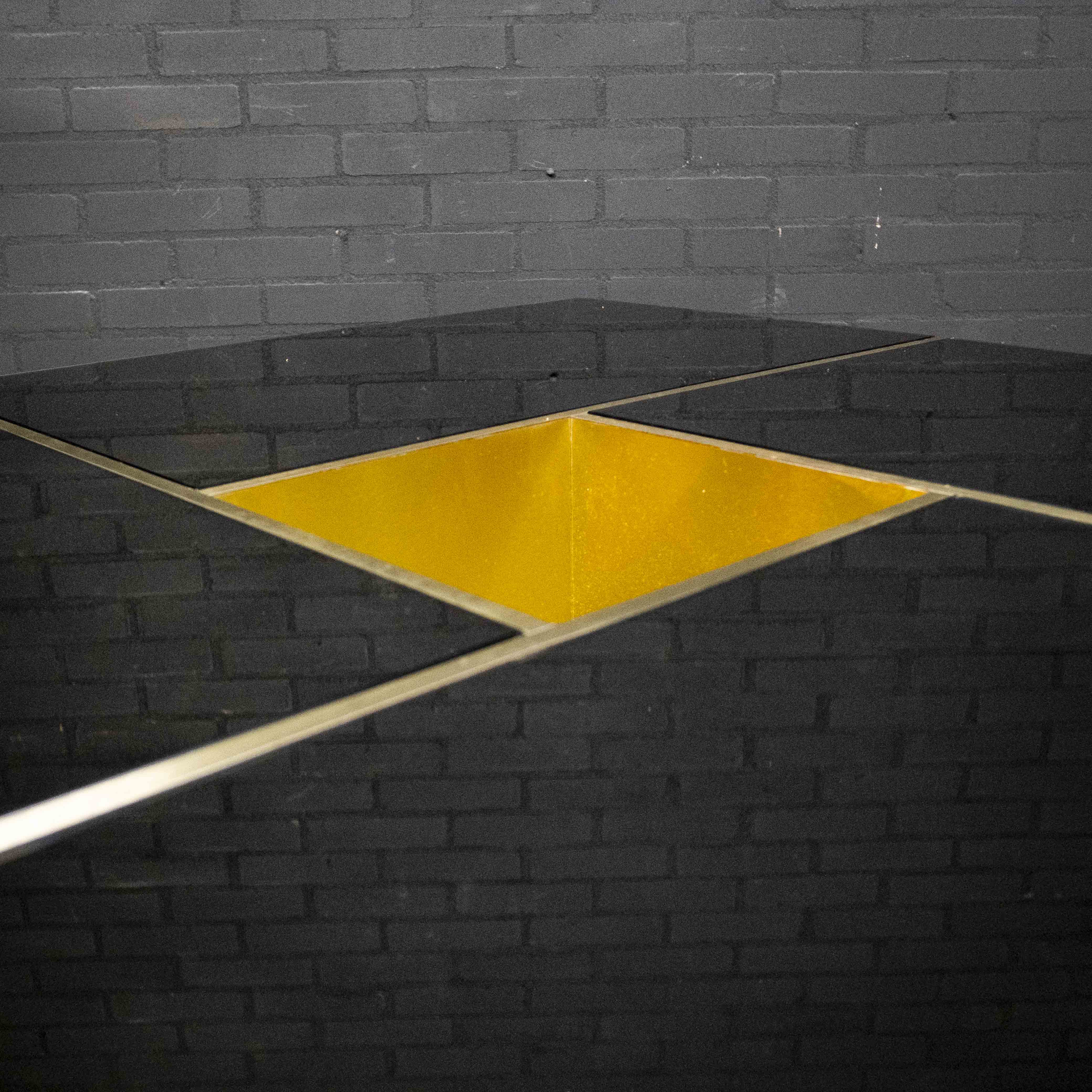 Mirror coffee table "Shilling" by Giovanni Ausenda & Guido Baldi Grossi, Italy 1970