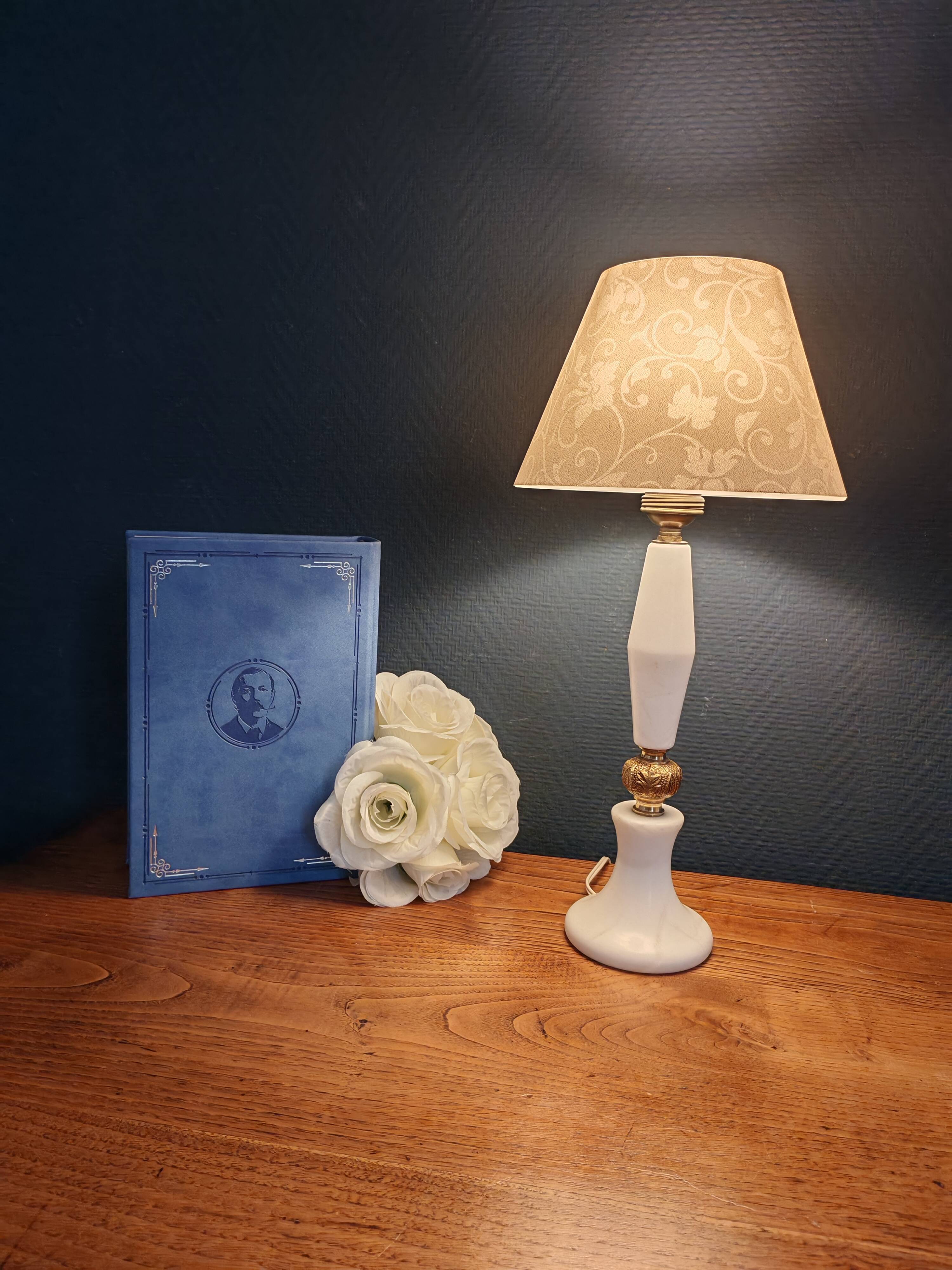 Vintage Table Lamp in White Marble and Brass