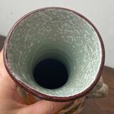 Ancien vase en céramique