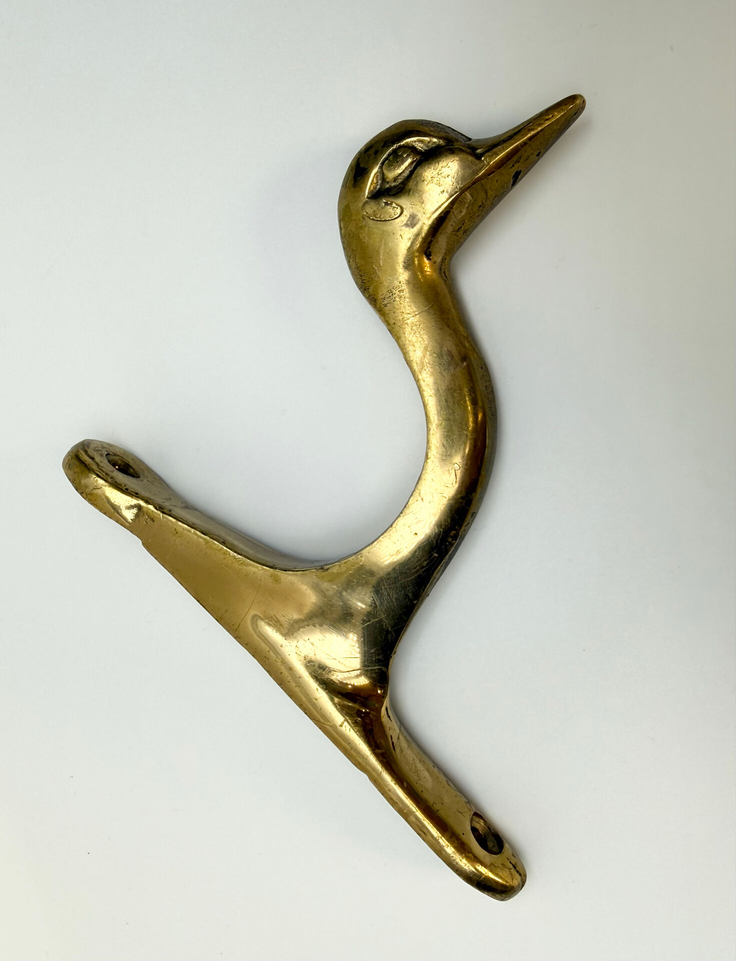 Patère murale canard en laiton massif – Windcurrent Collection
