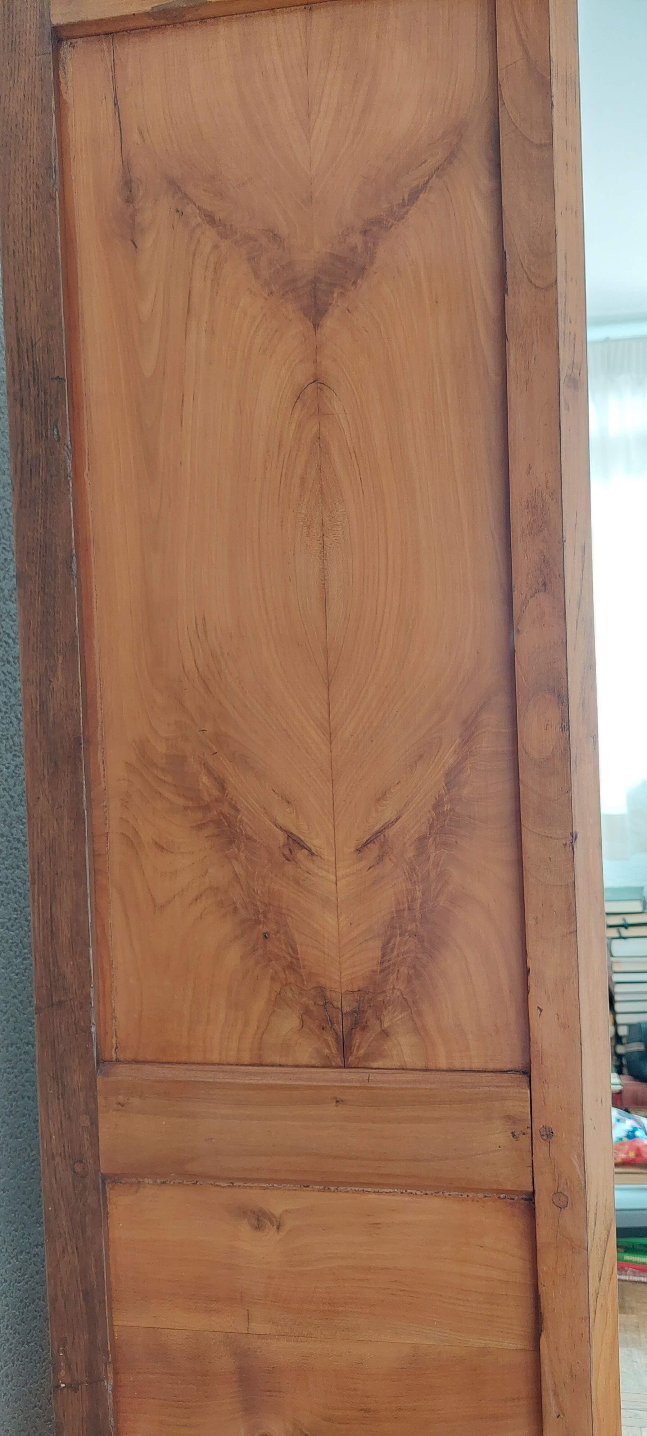 Louis Philippe / Merisier Library