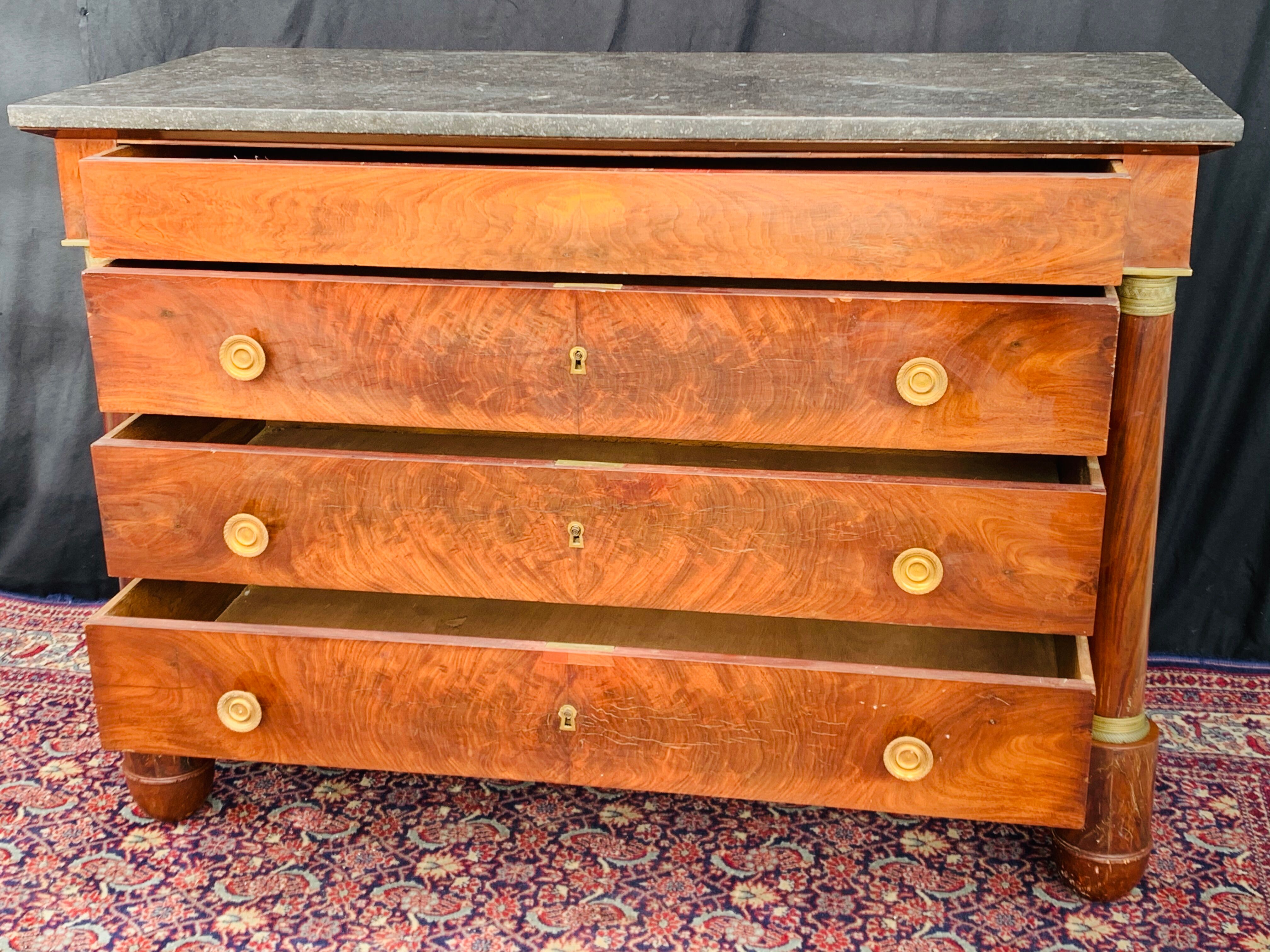 Dresser in flamed mahogany empire era