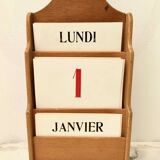 Perpetual calendar 1940s