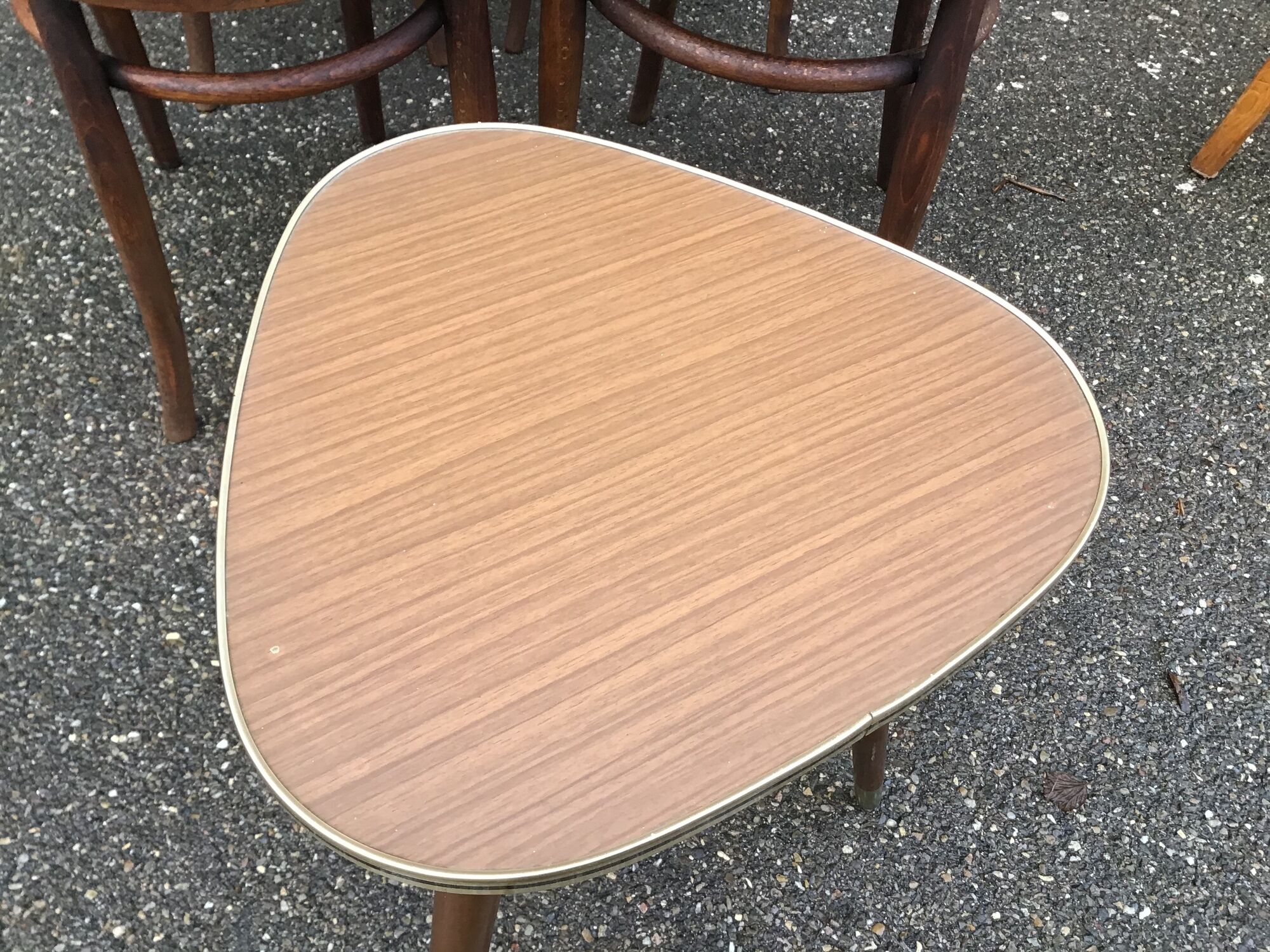 Mid century coffee table french cocktail vintage design 1960 scandinavian tripod