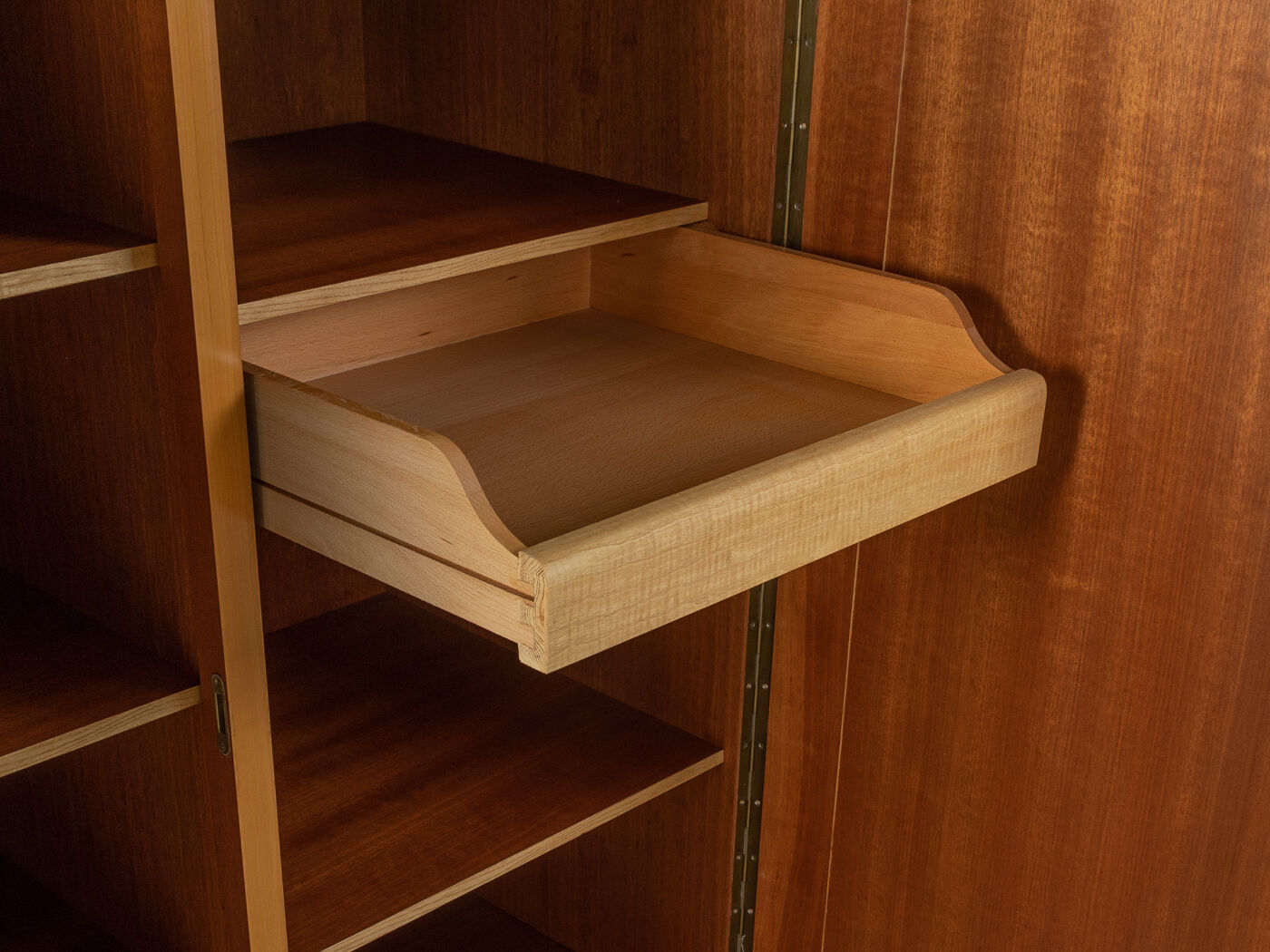 Commode des années 1950