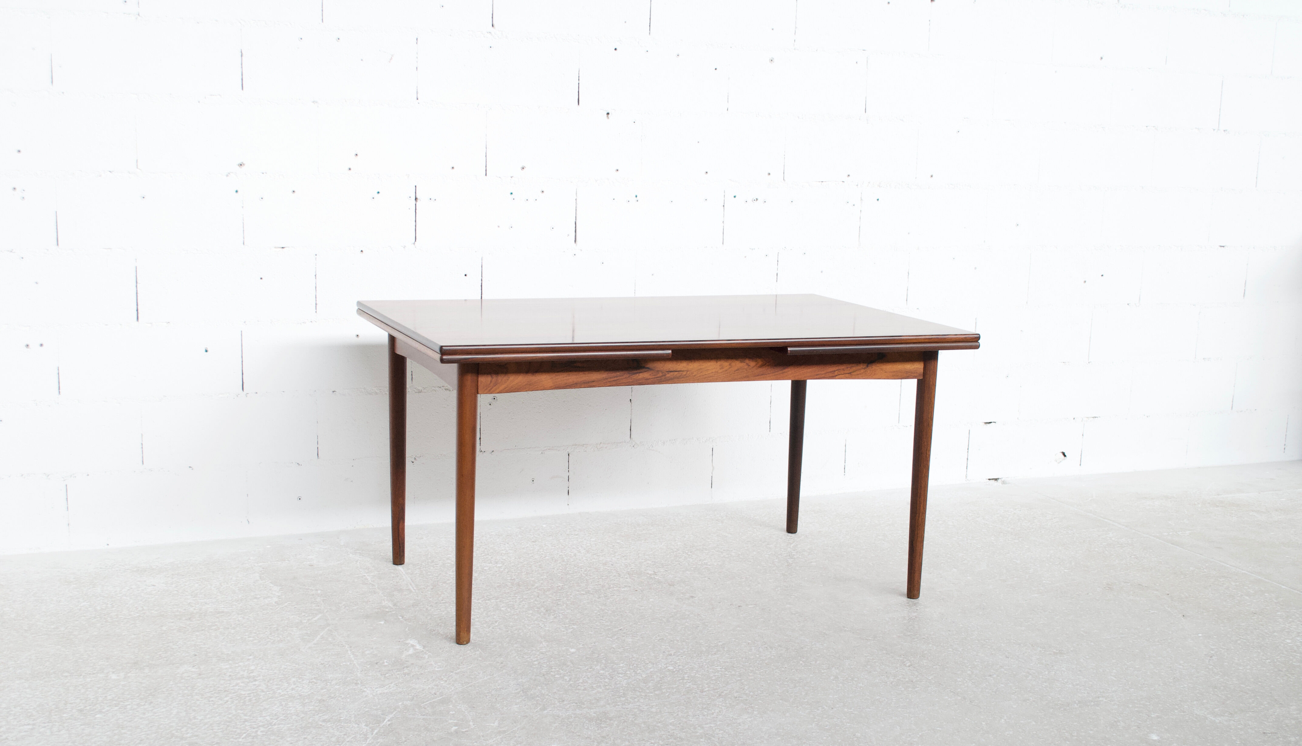 Scandinavian rosewood dining table 60's