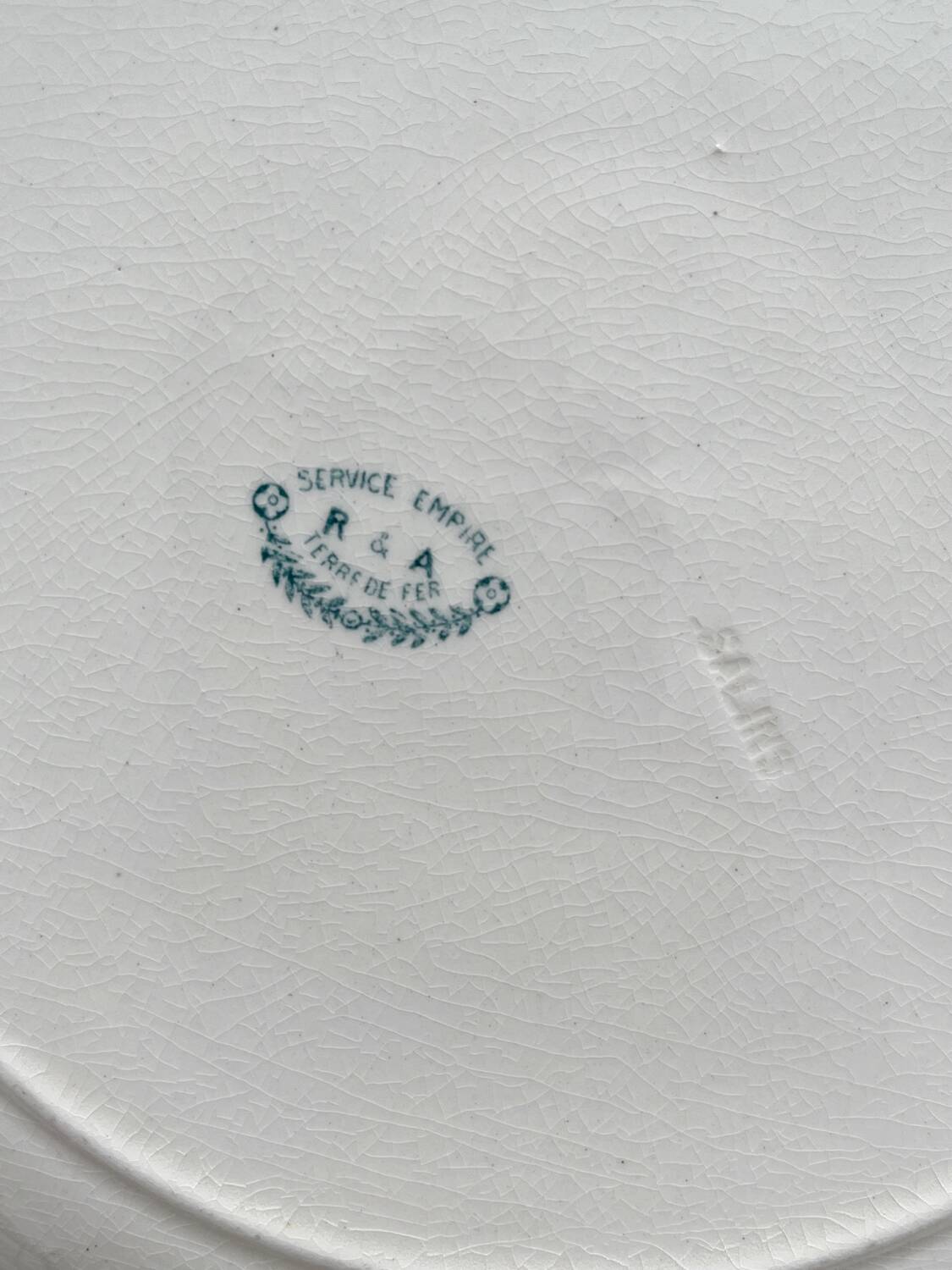 4 flat ironstone plates “Empire” Salins