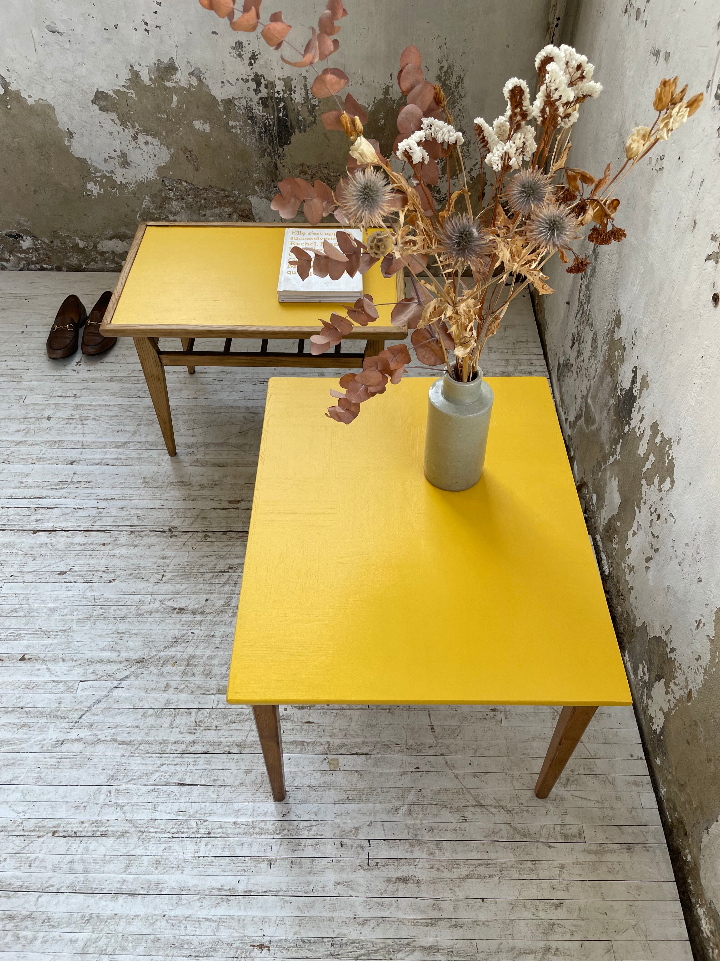 Duo de tables basses bois jaune
