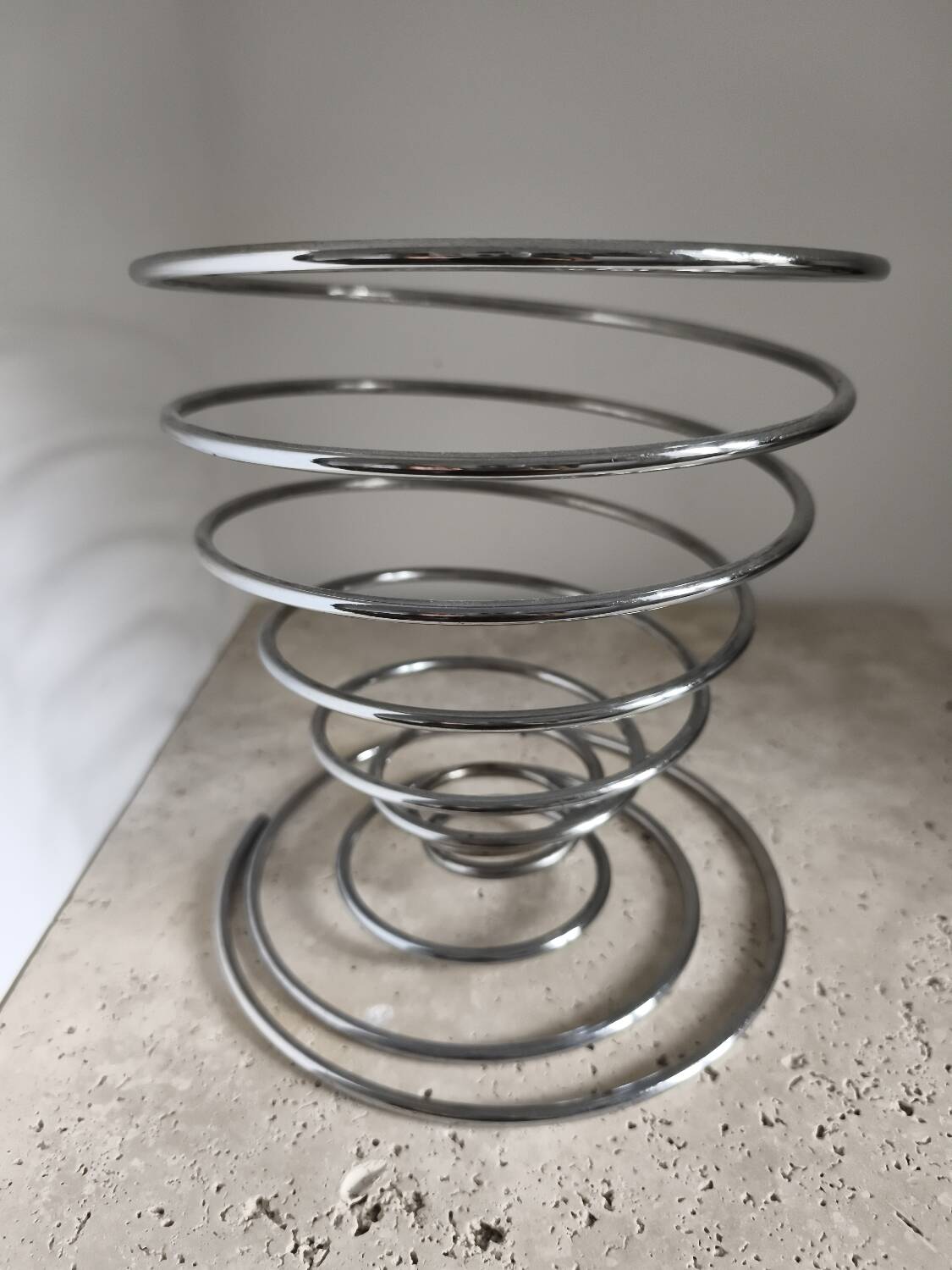 Chrome spiral fruit basket