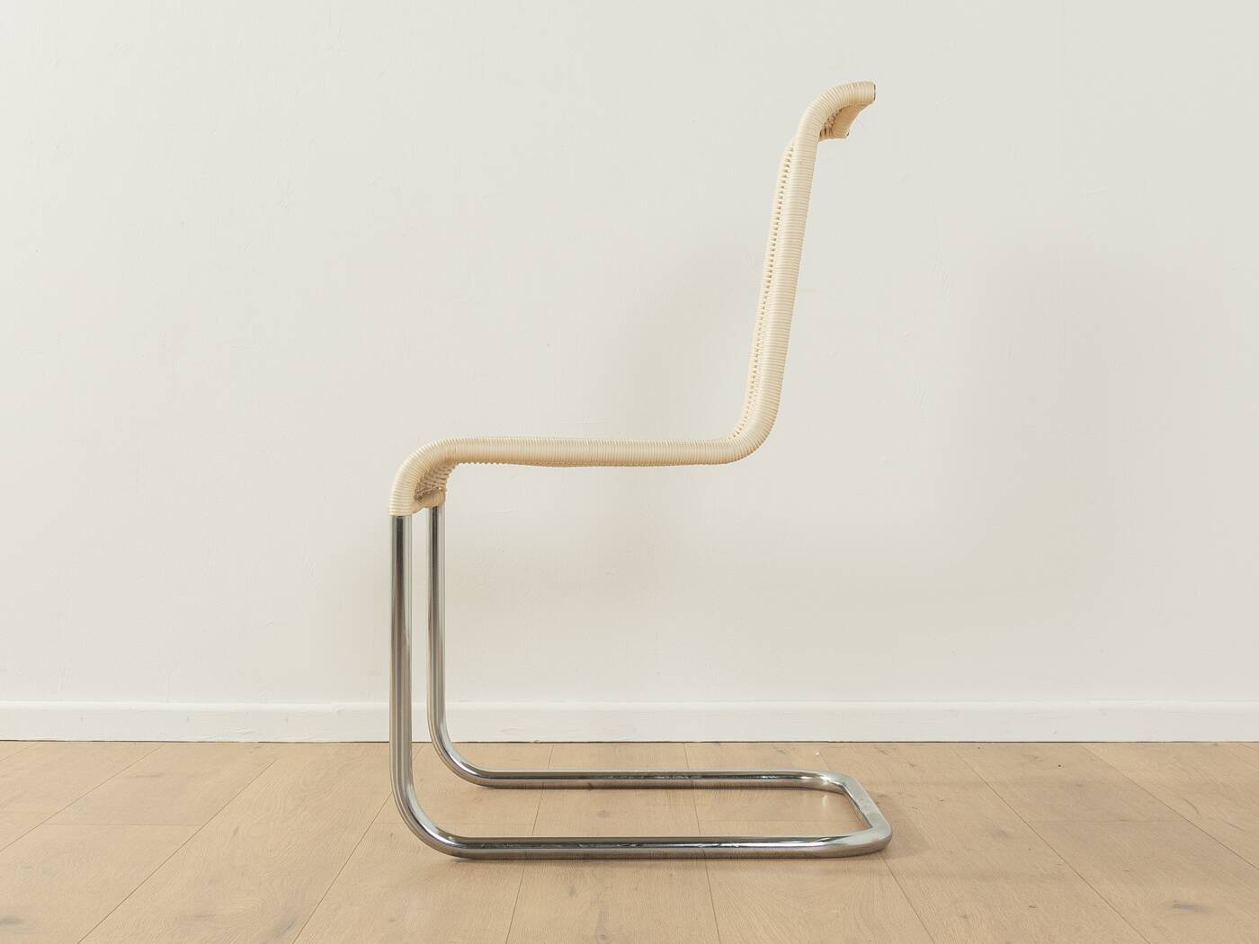 B20 cantilever chairs, Marcel Breuer, Tecta