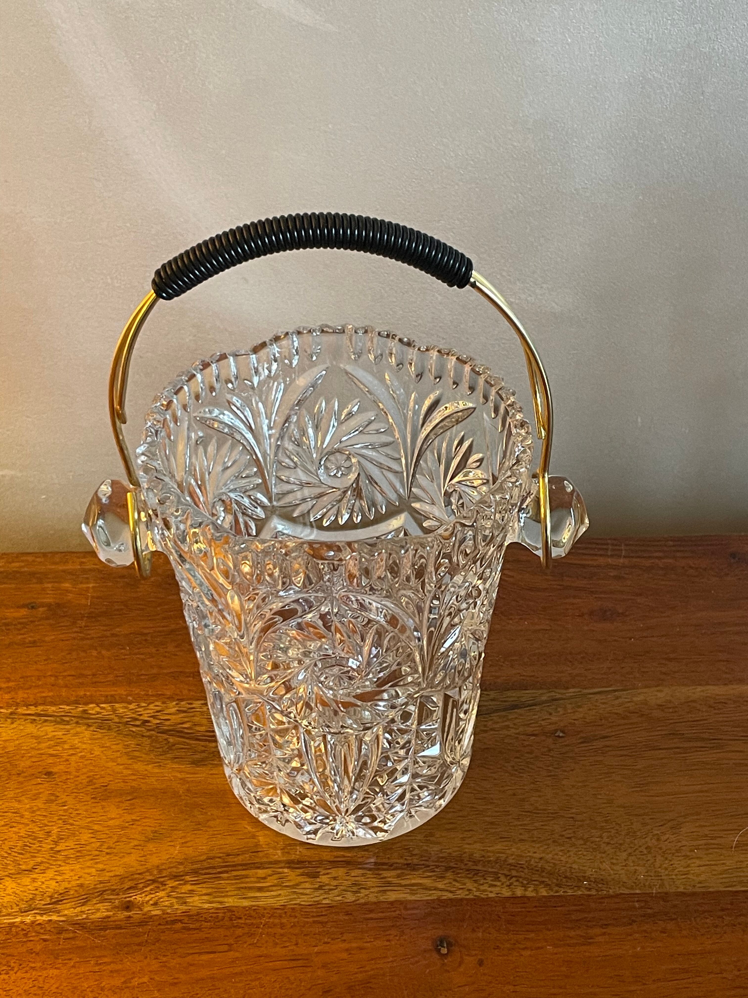 Seau à glaçons verre taillé et scoubidou