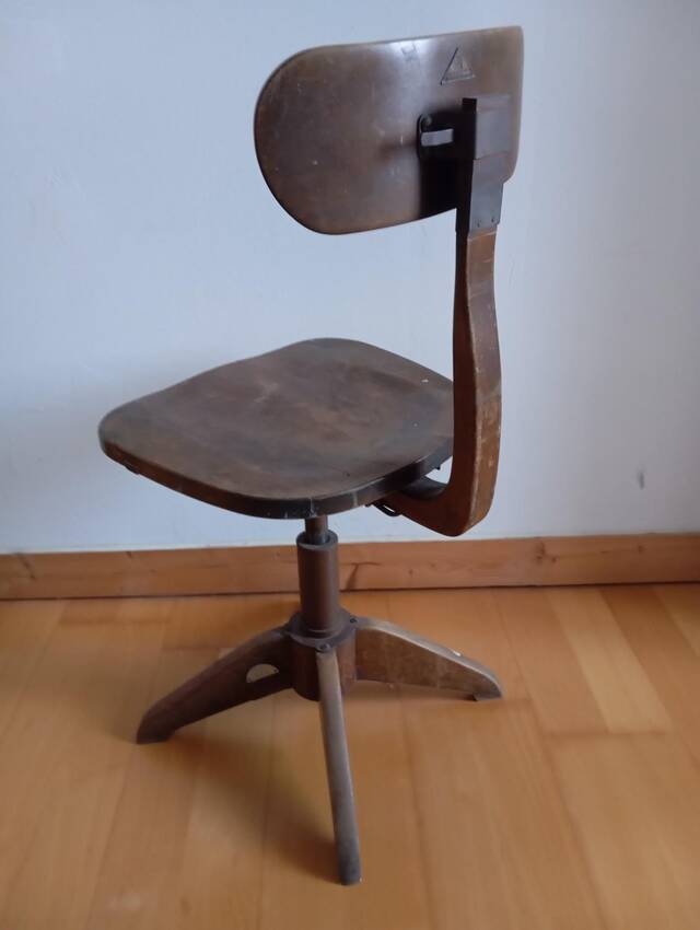 Workshop chair "Der Federdreh"