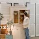 Vaisselier vintage en bois - couleurs lin