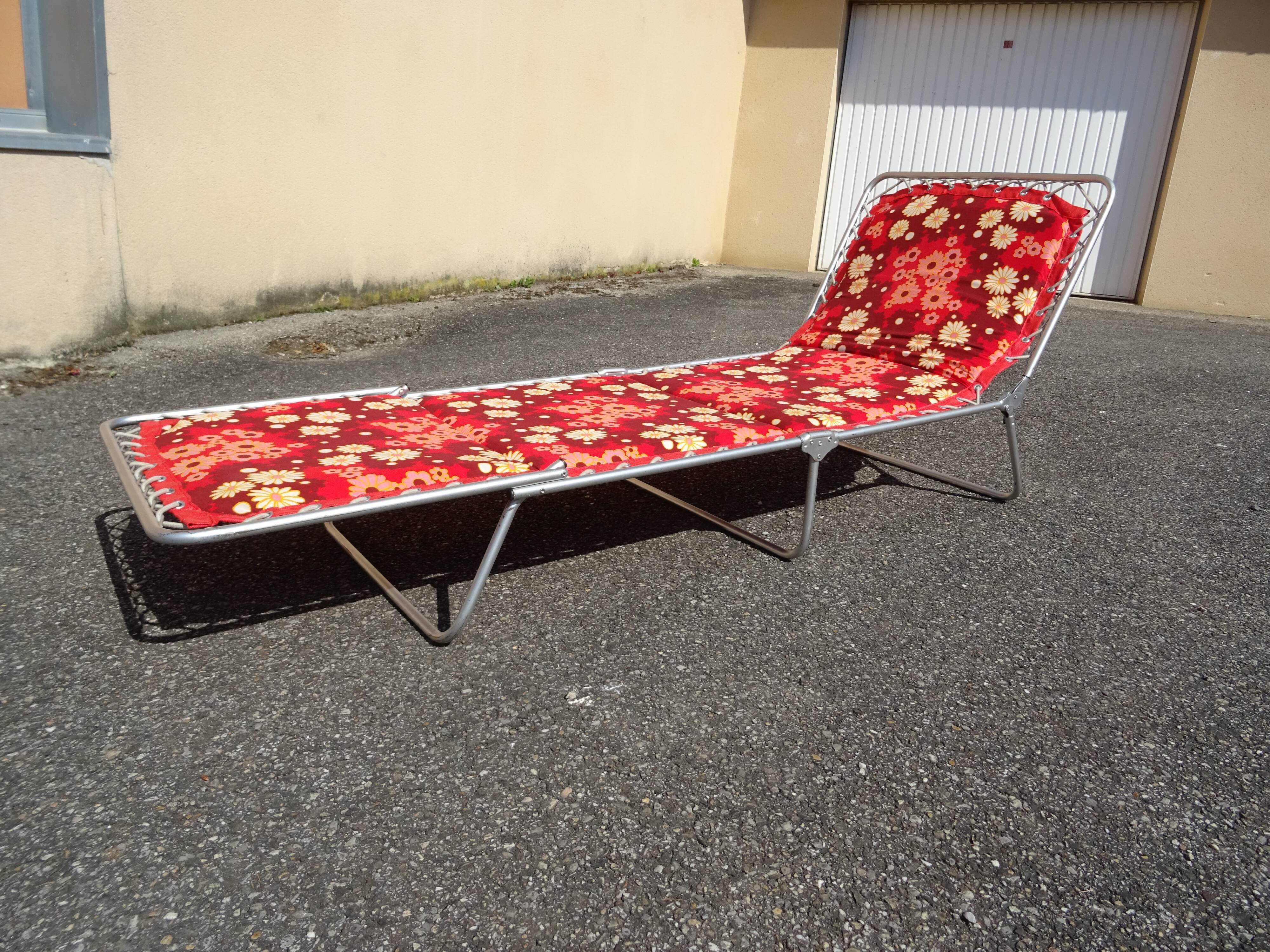 Folding sunbed lounger vintage flower camp bed